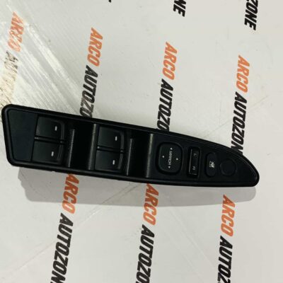 PW SWITCH MAIN XUV500 BLACK WT FOLD S21154