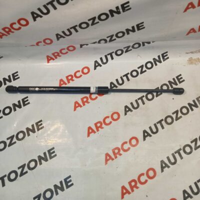 BONNET SHOCKER XUV500 MMF7083