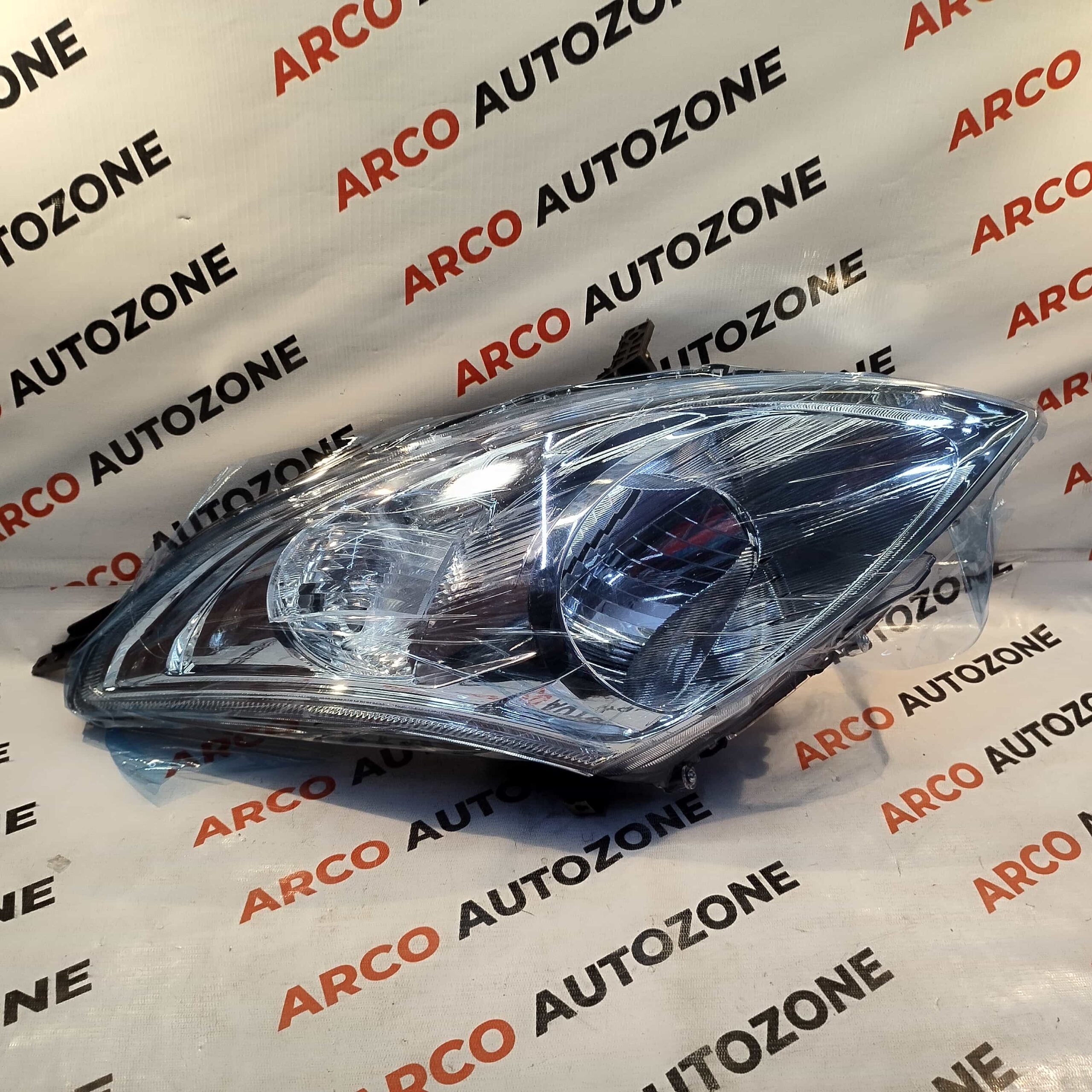 HEAD LIGHT SWIFT 12 WT MOT CHROME RH 131HLAMR