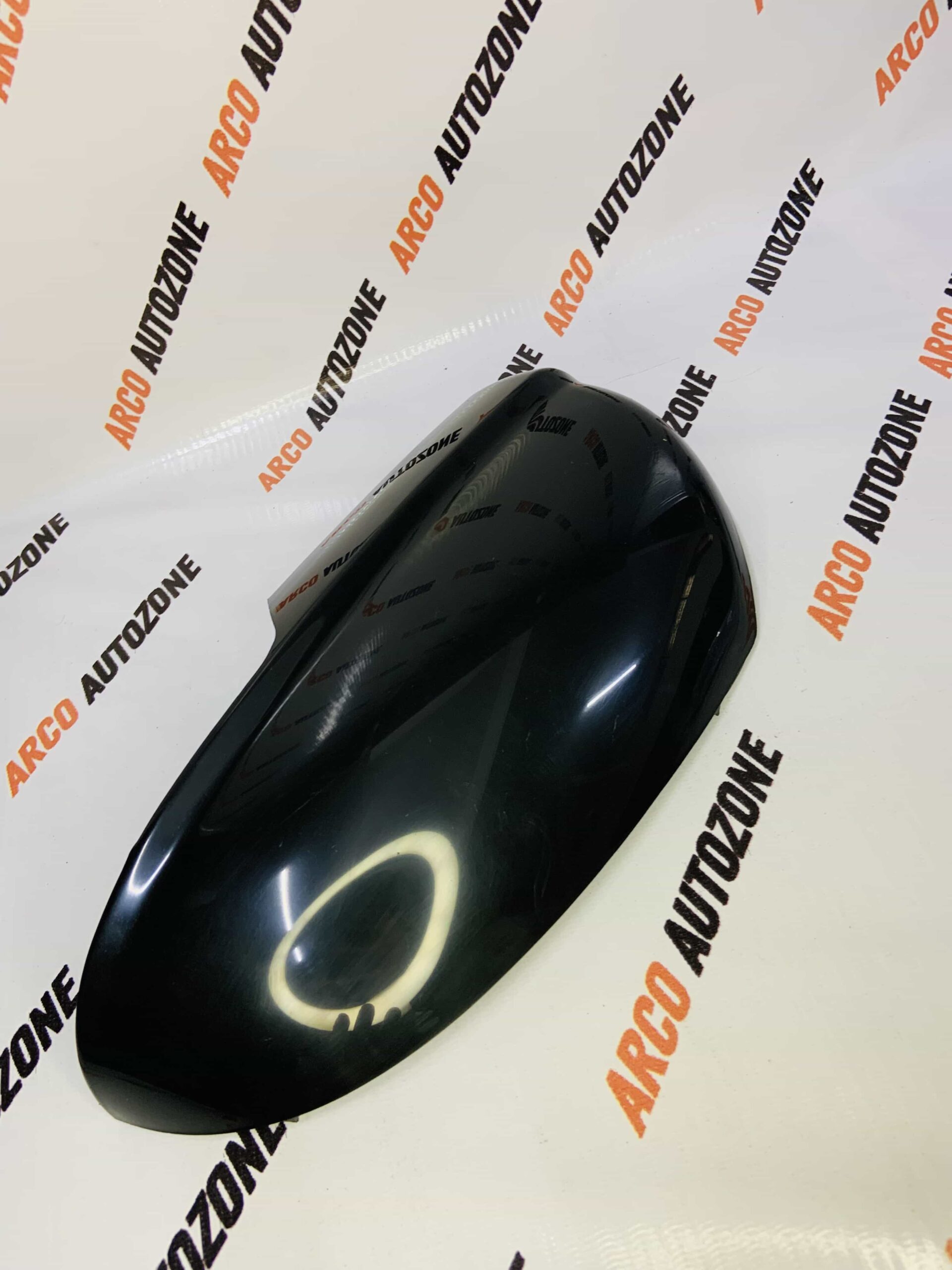 SIDE GLASS COVER XUV500 LH LOT