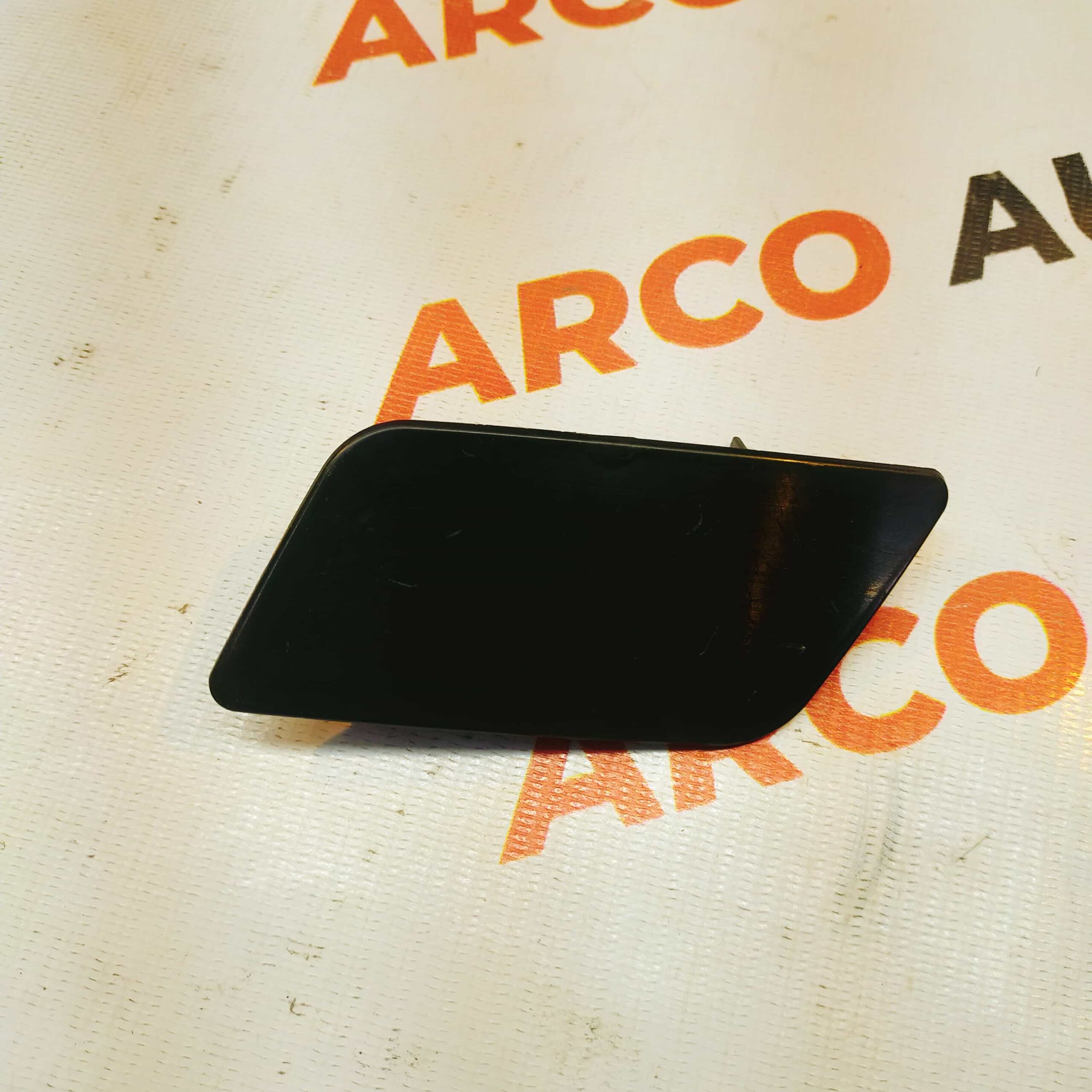 WASHER CAP Q3 LH E IMP 8U0955275