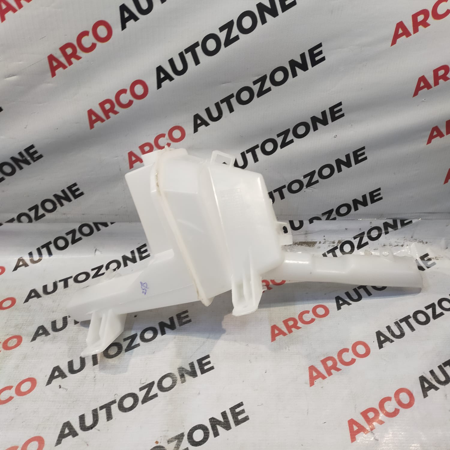 WIPER BOTTEL EON HYU 986204N000