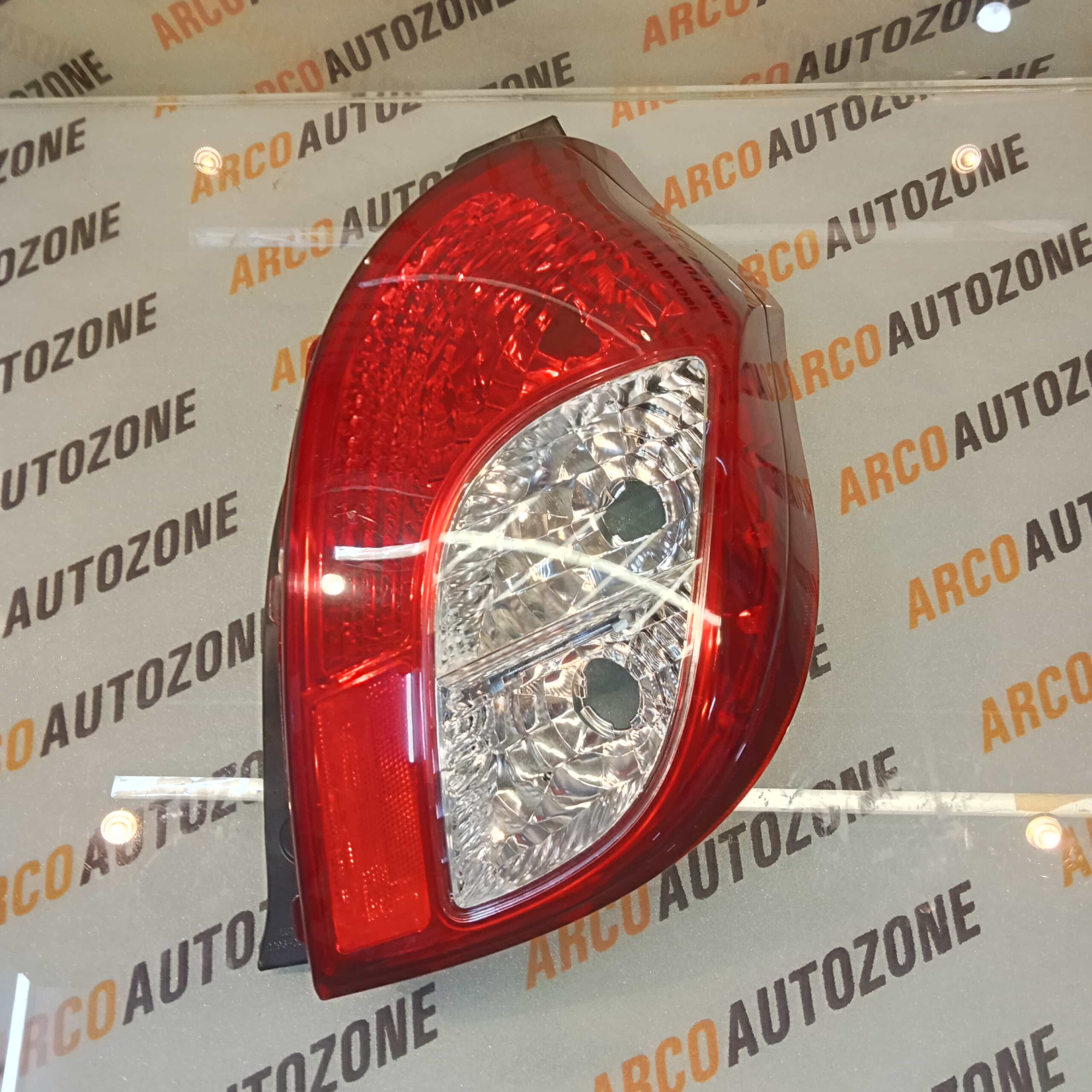 TAIL LIGHT ALTO 800 RH LUMAX 128RCUNMR