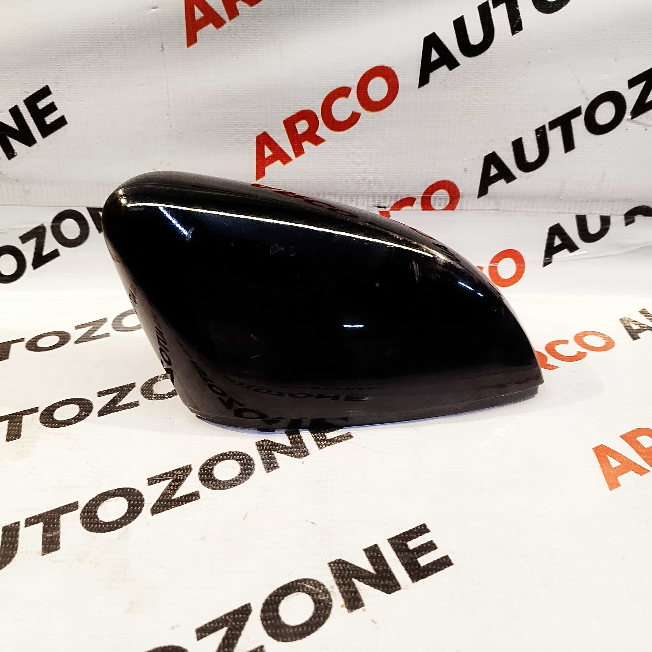 SIDE GLASS COVER POLO T2 RH WT IND