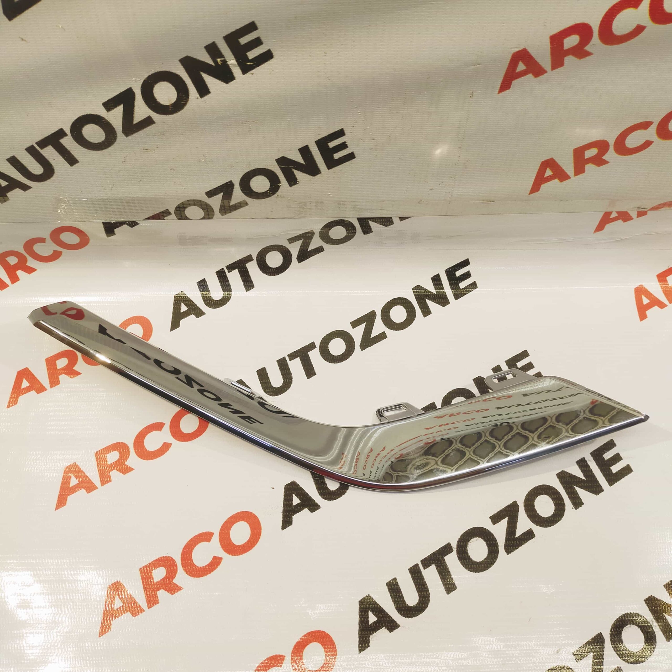 FOG LAMP COVER GARNISH SCROSS RH MGP 71751M74R100PG