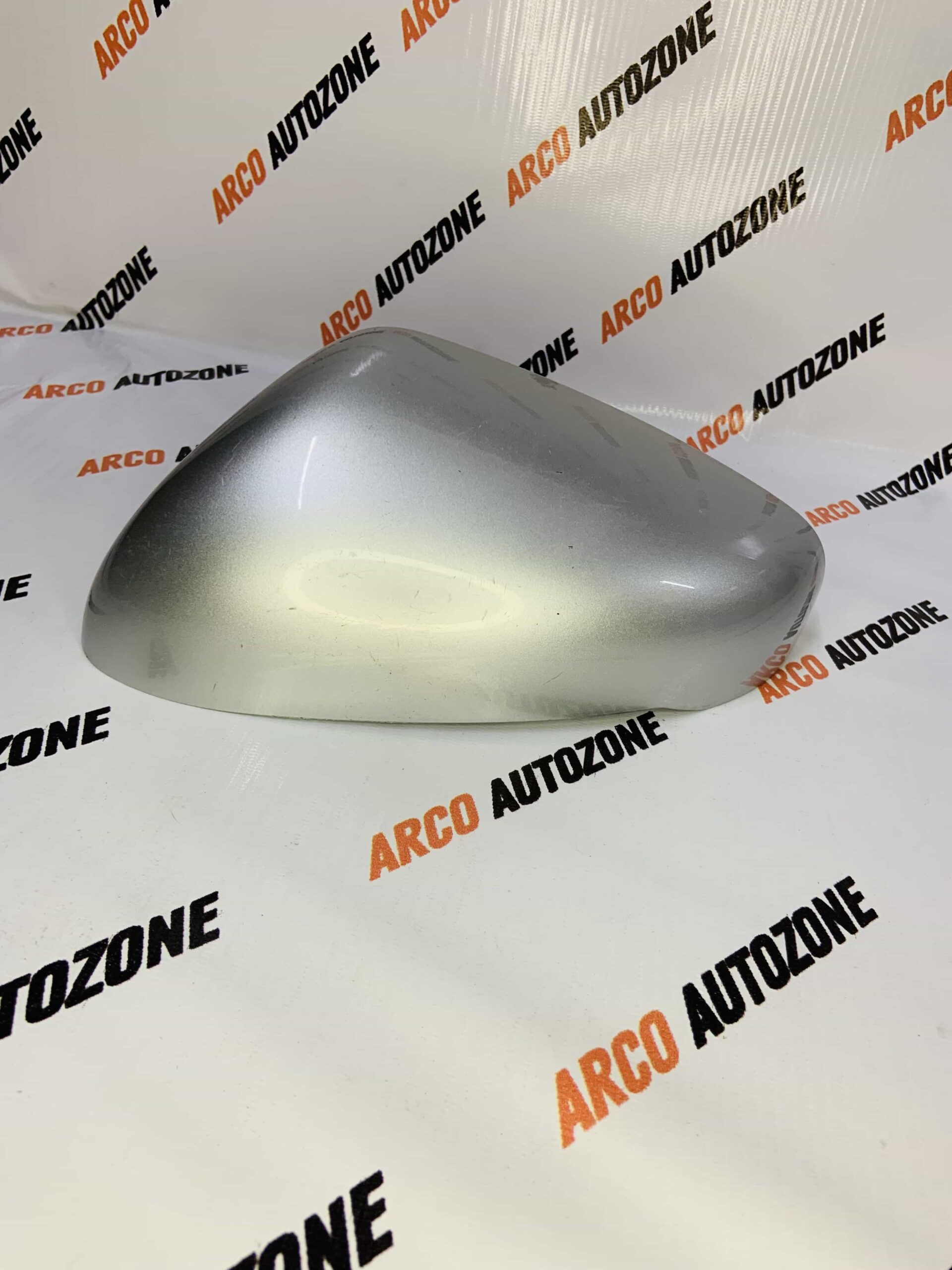 SIDE GLASS COVER XUV300 LH WO IND