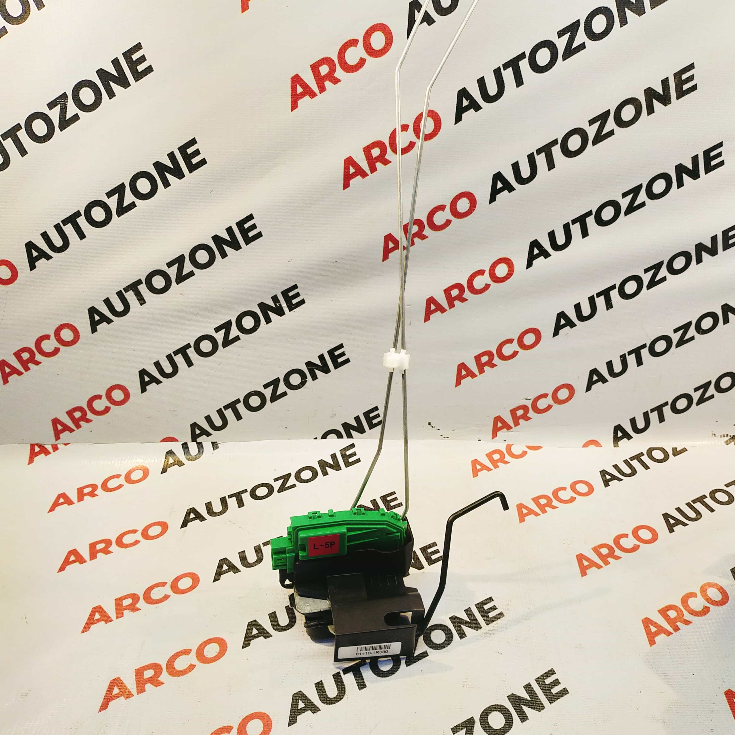 DOOR LETCH VERNA 12 RR LH HYU 814101R030