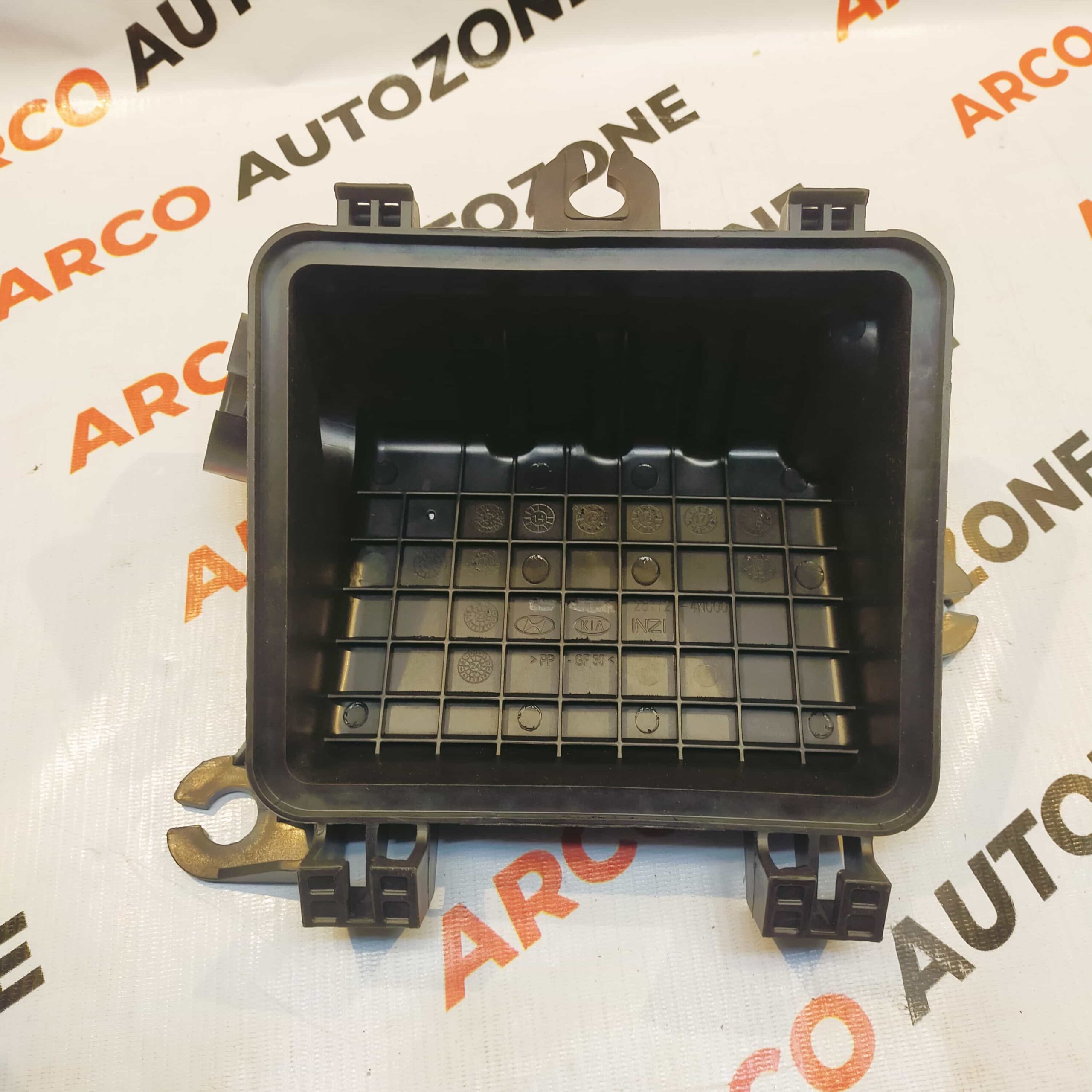 AIR FILTER BODY EON LOWER HYU 281124N000