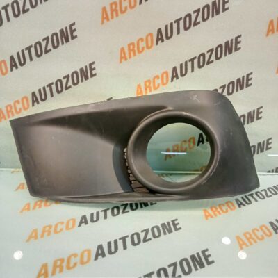 FOG LAMP CVR FORTUNER T2 BLK RH