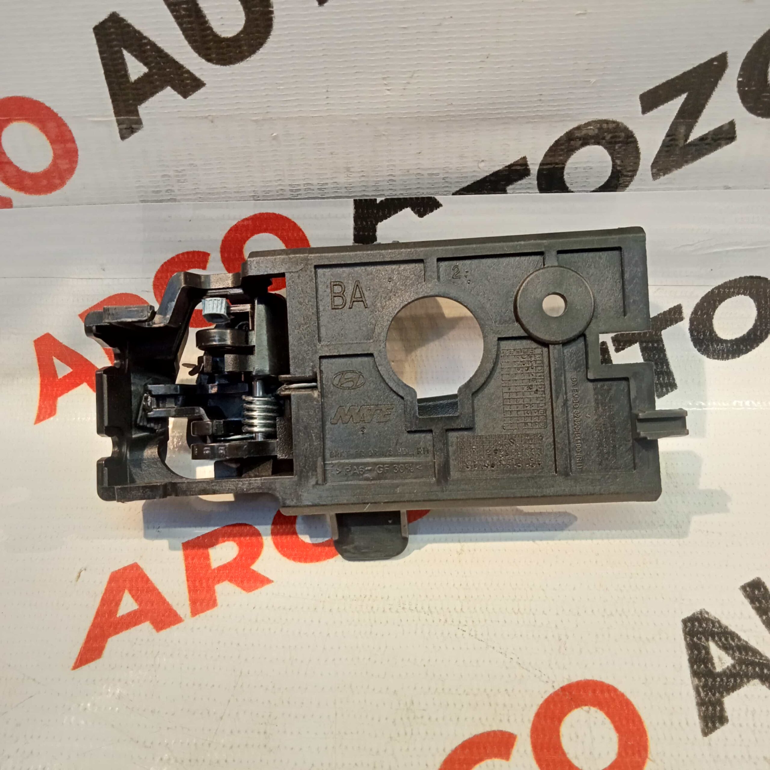 RC LEVER GRAND XCENT FR RH BLACK HYU 82620B4000