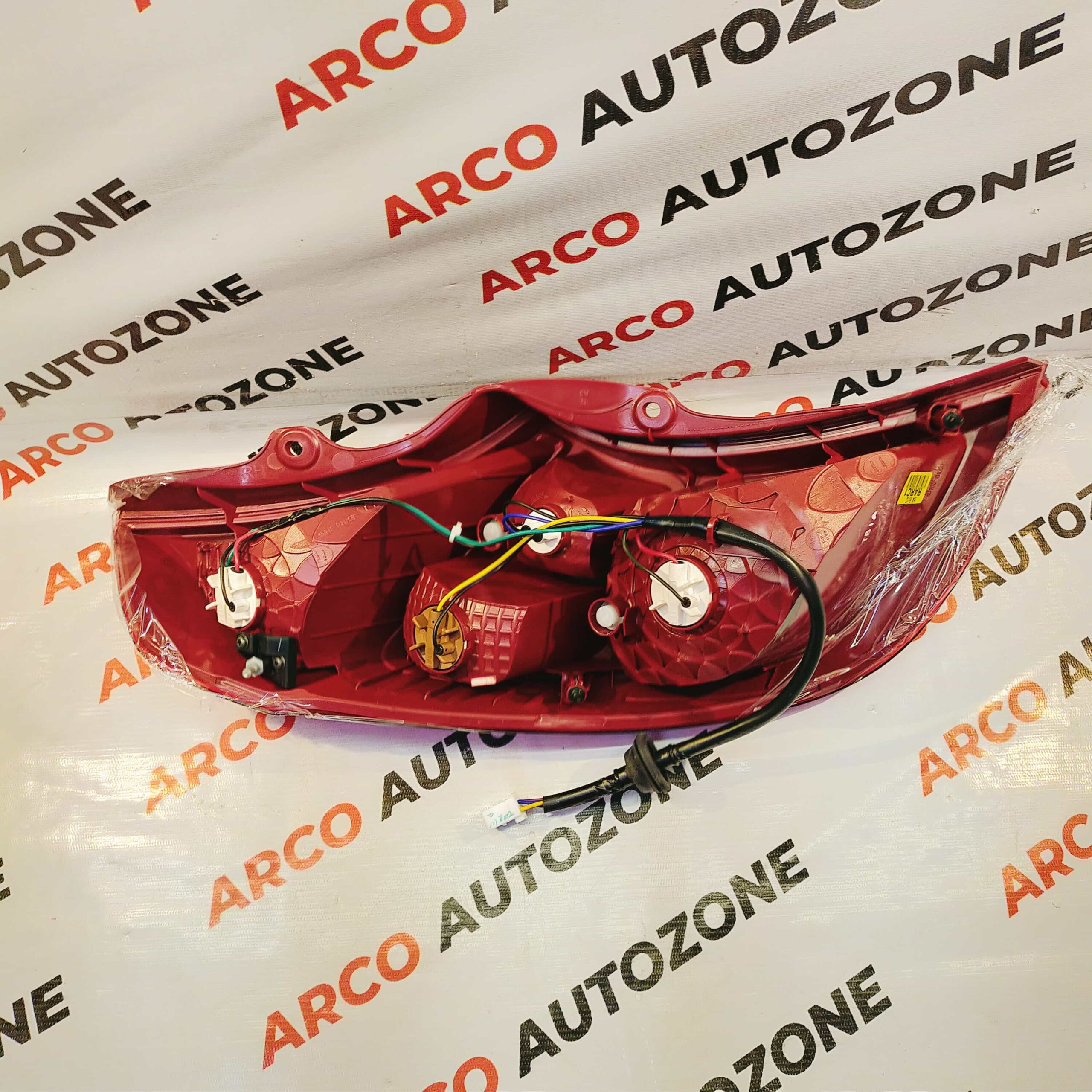 TAIL LIGHT EON RH HYU 924024N000