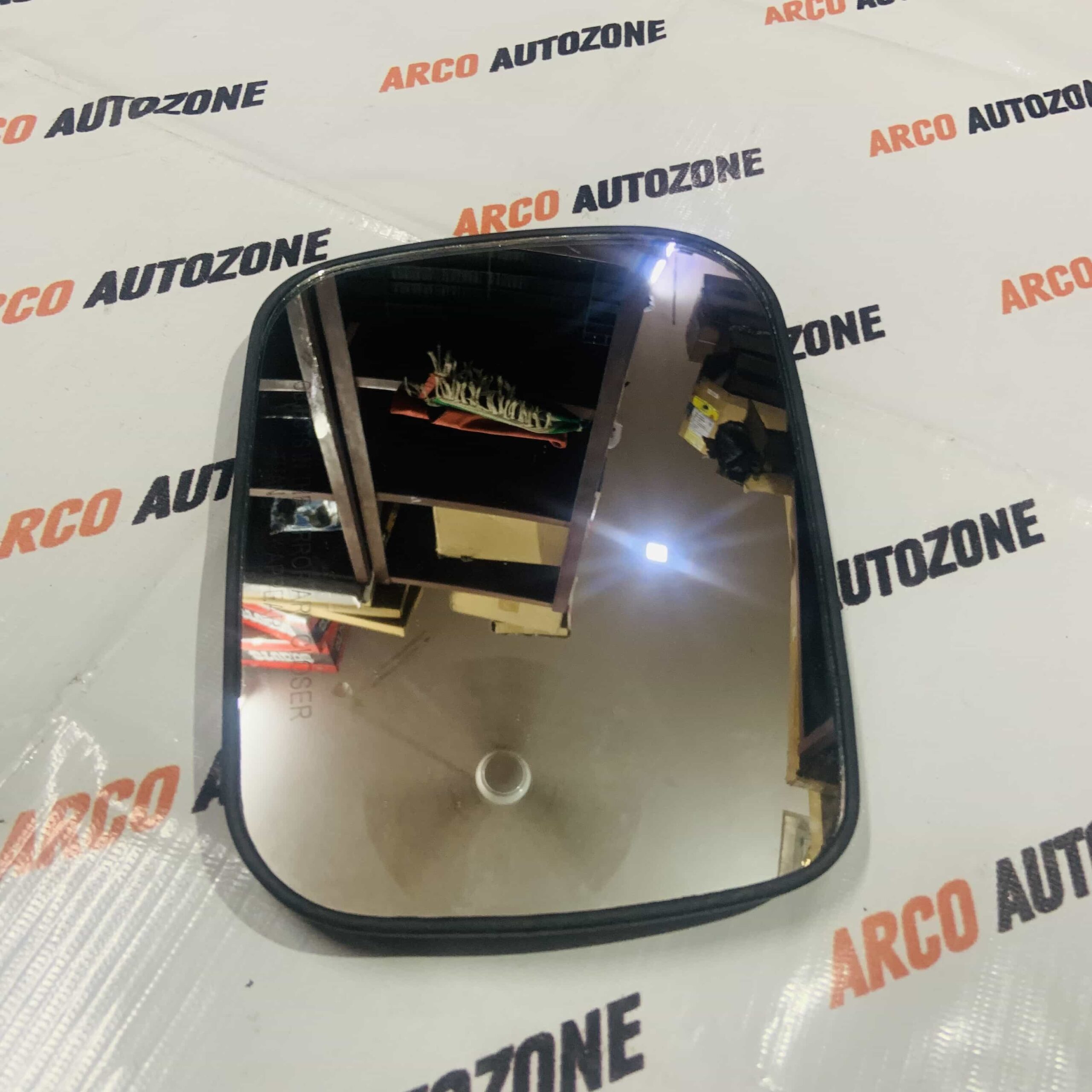 SUB MIRROR SCORPIO MHAWK RH MA002