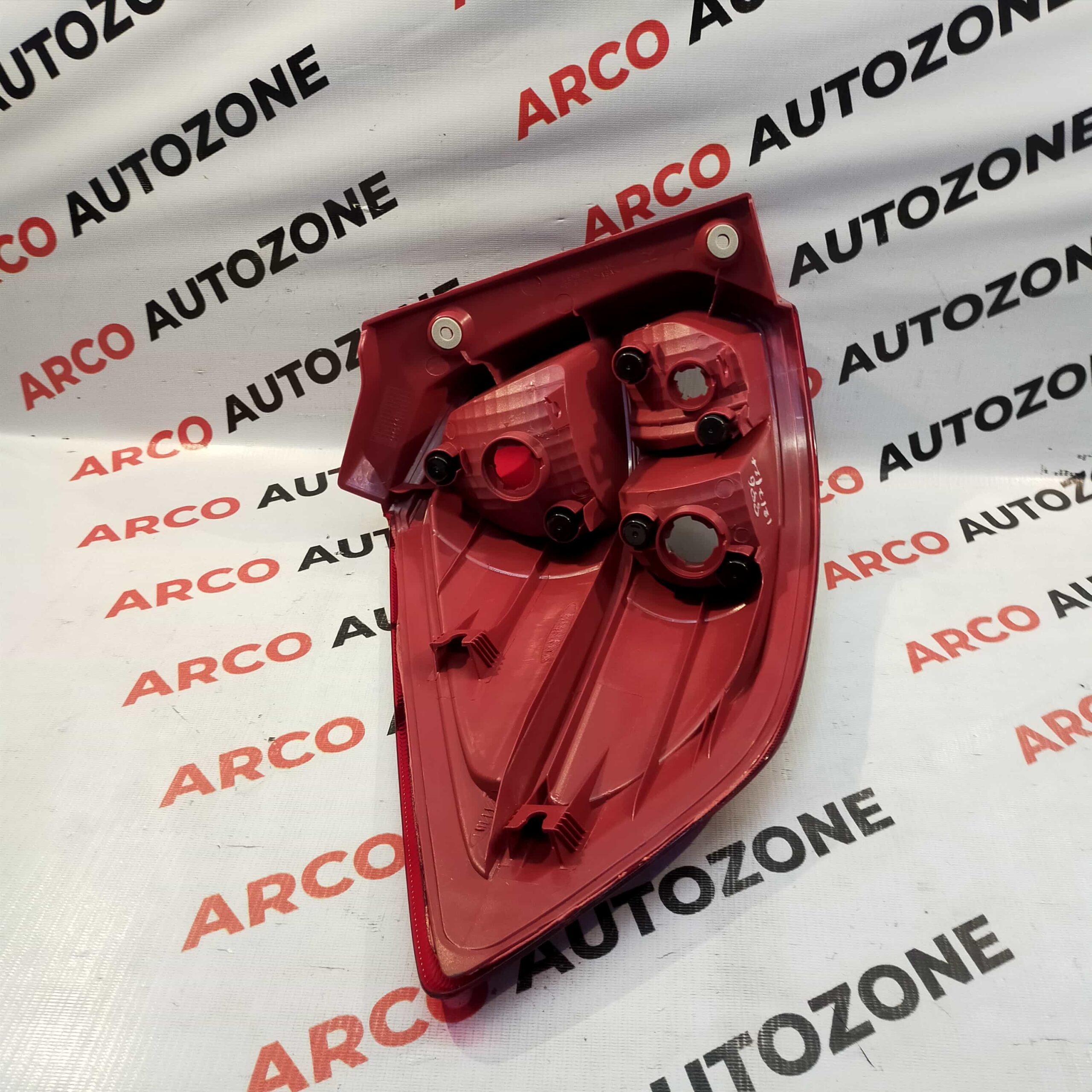 TAIL LIGHT ERTIGA T1 RH LUMAX 132RCUER