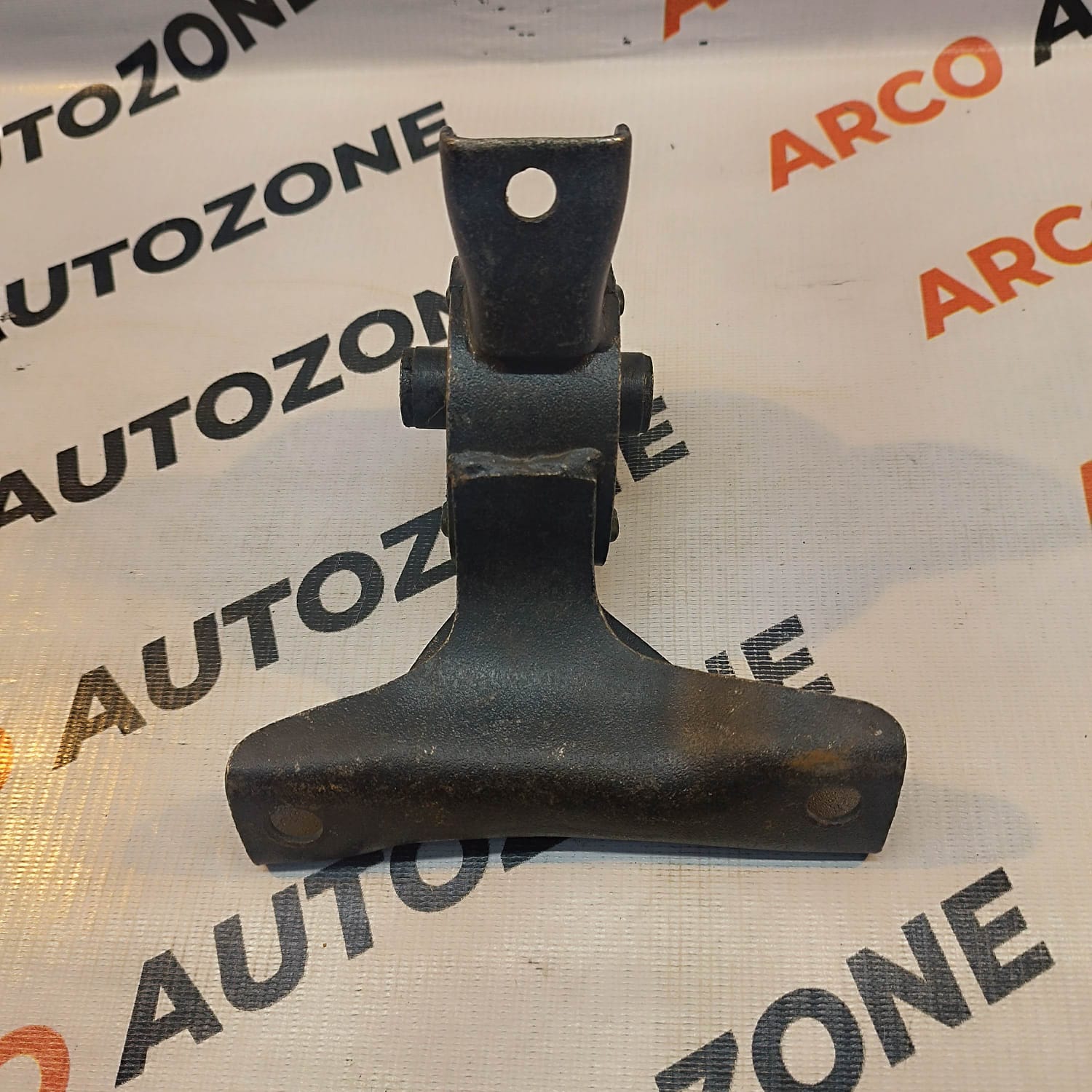 ENGINE MTG ALTO WAGONR RH OM SRE18