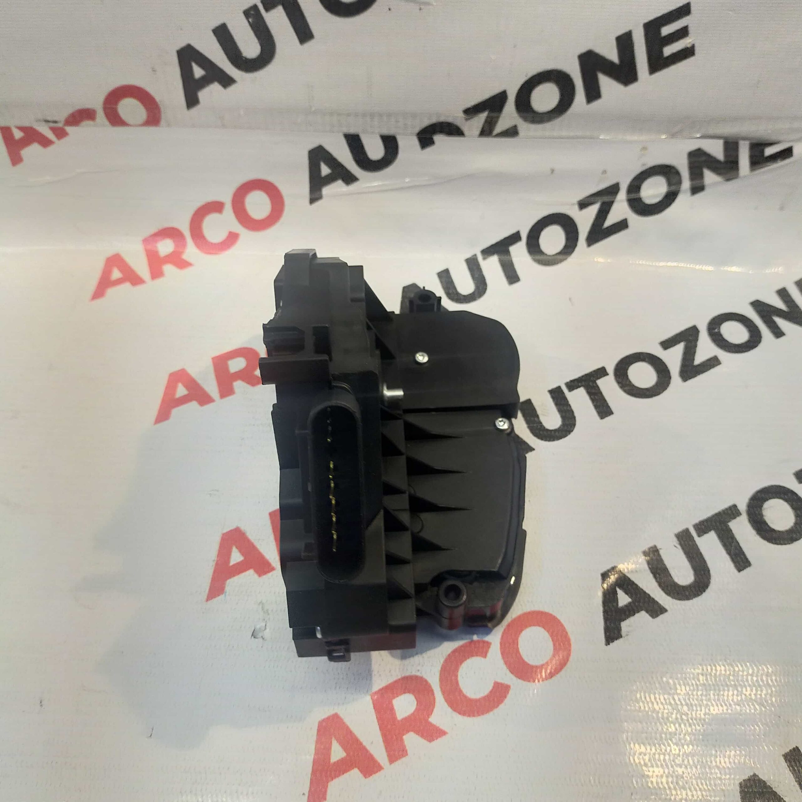 DOOR LETCH ECOSPORT FR LH 8A6AA21813BJ