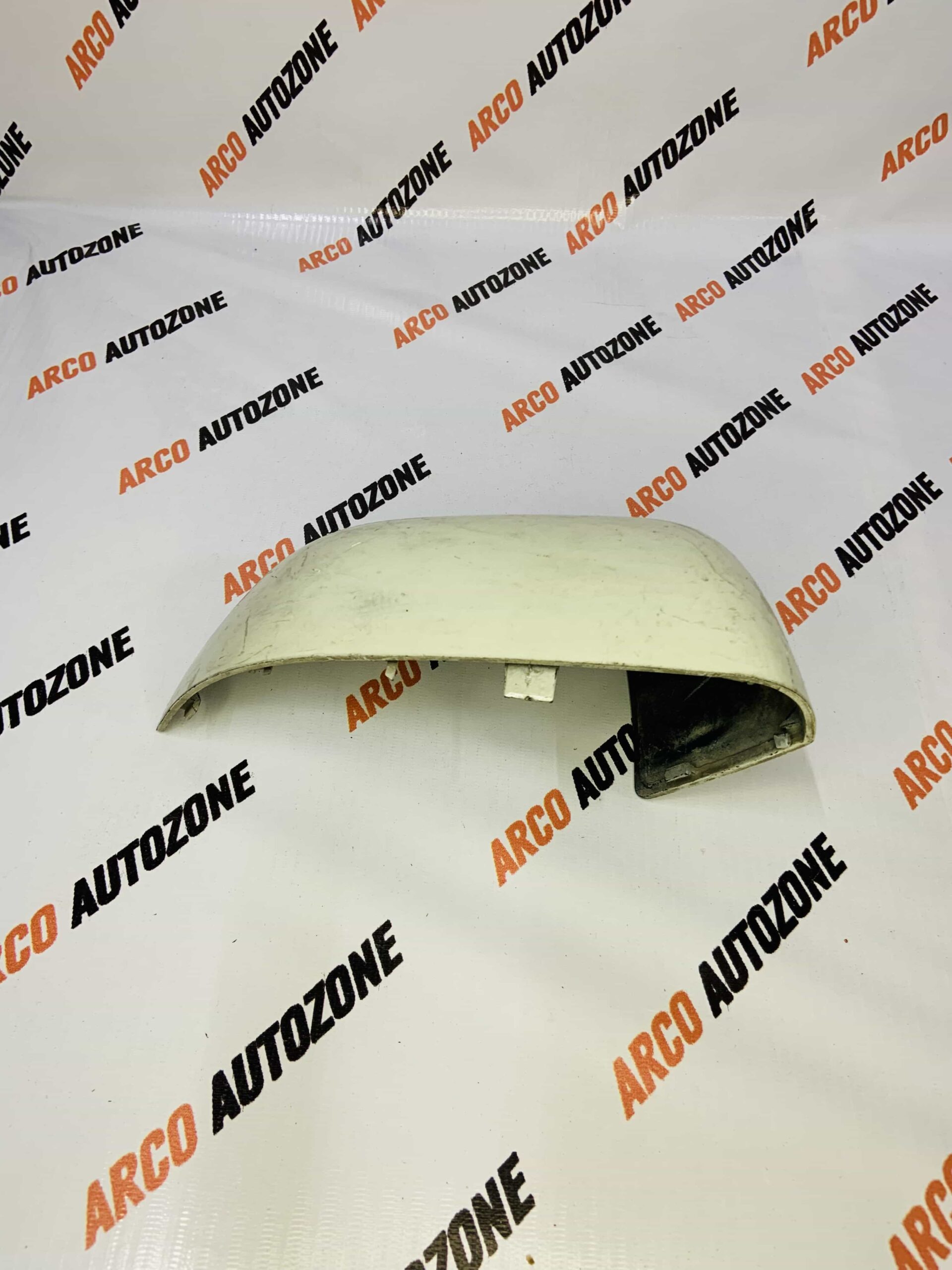 SIDE GLASS COVER DUSTER RH