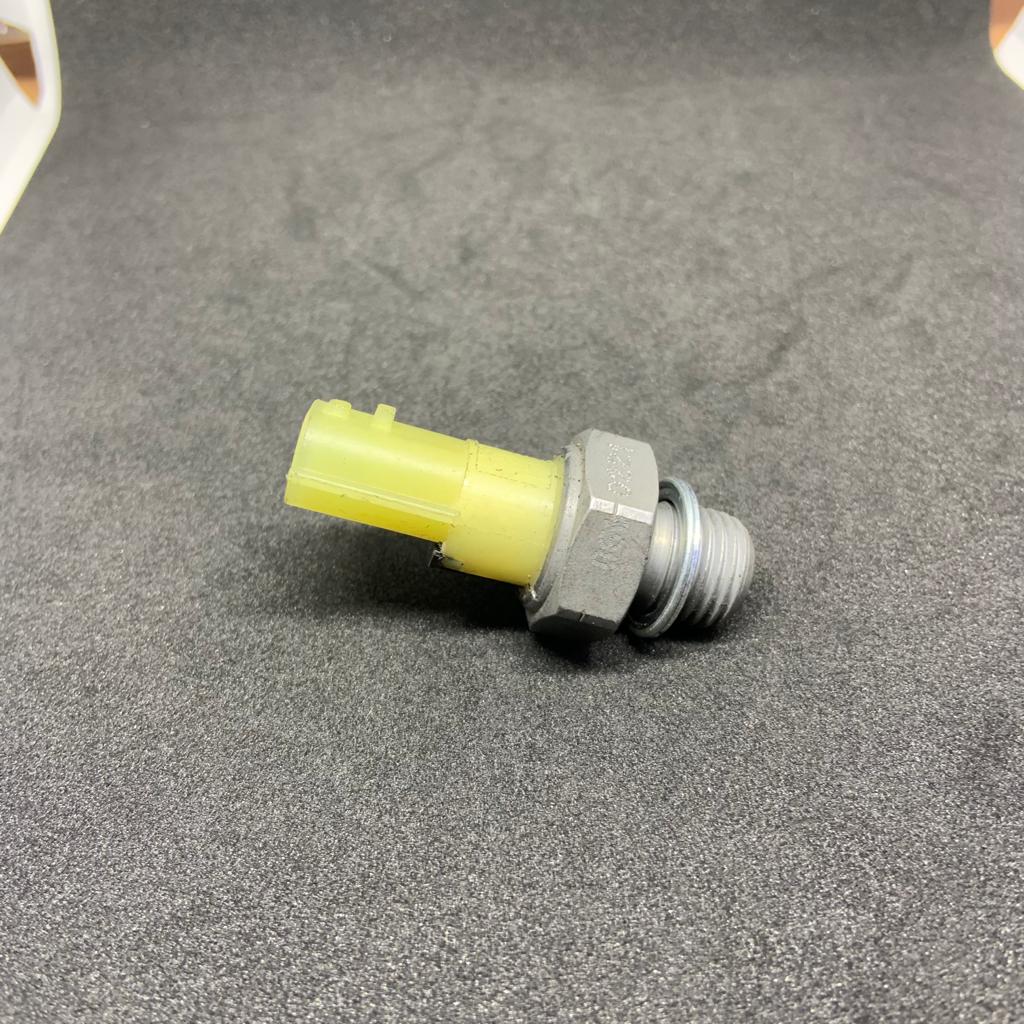 OIL PRESSURE SWITCH DUSTER MICRA KWID 85