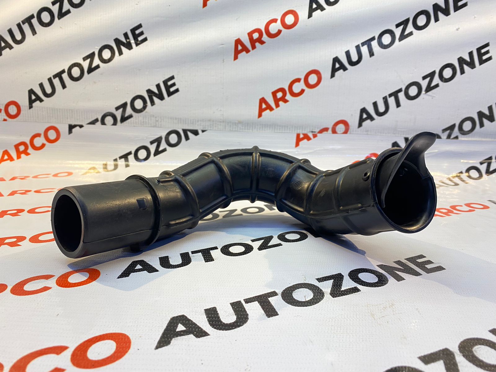 AIR DUCT HOSE EON HYU 282104N100