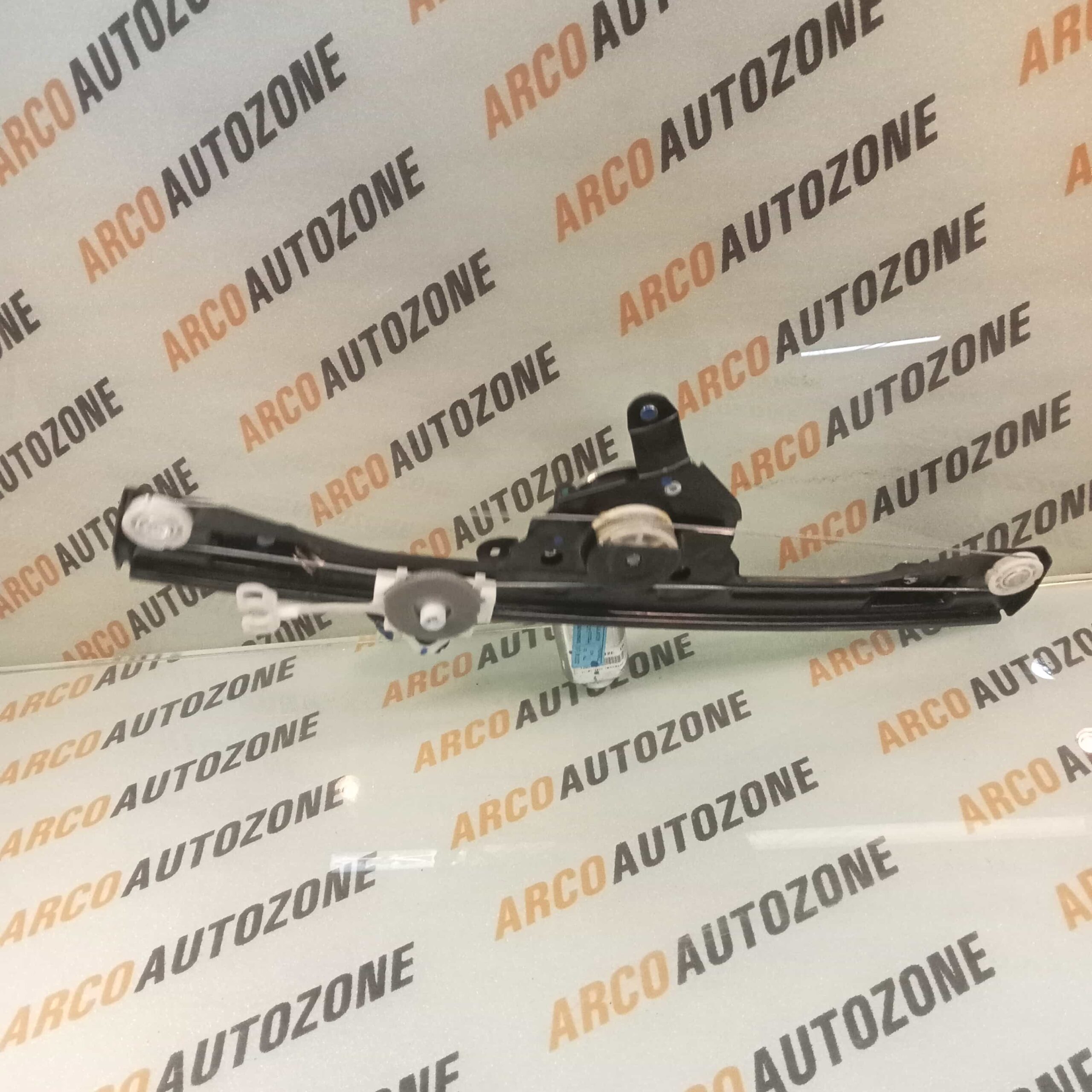 GLASS MACHINE PUNTO FR RH LH COM MOT 59243694