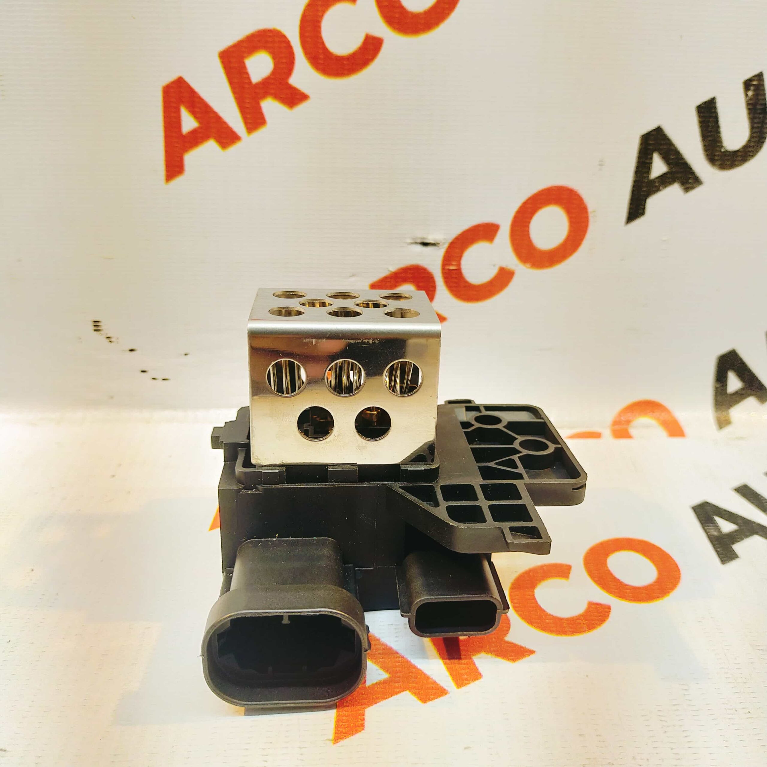 FAN RESISTANCE RELAY DUSTER NEW