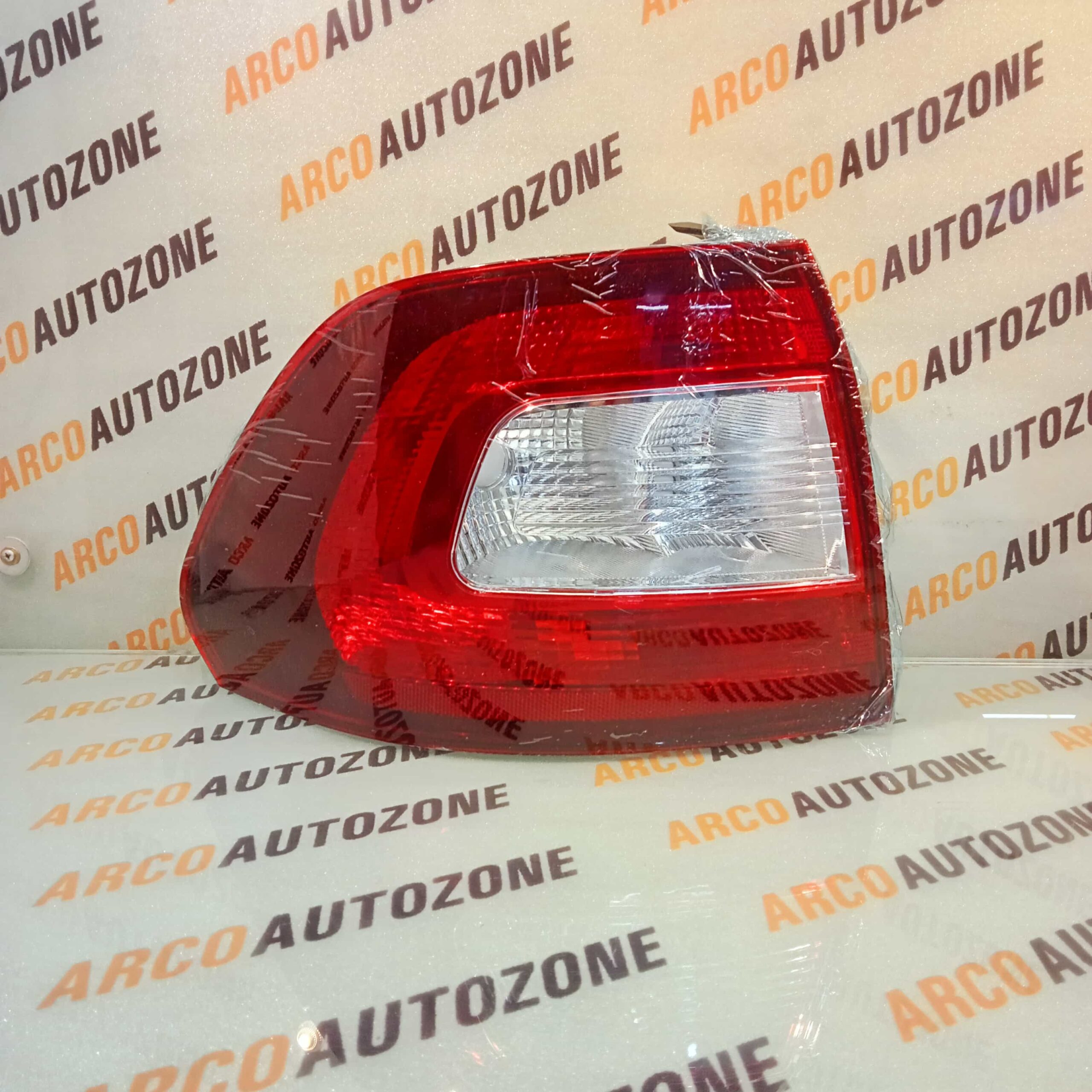 TAIL LIGHT RAPID T2 LH AUTOGOLD AG0772L
