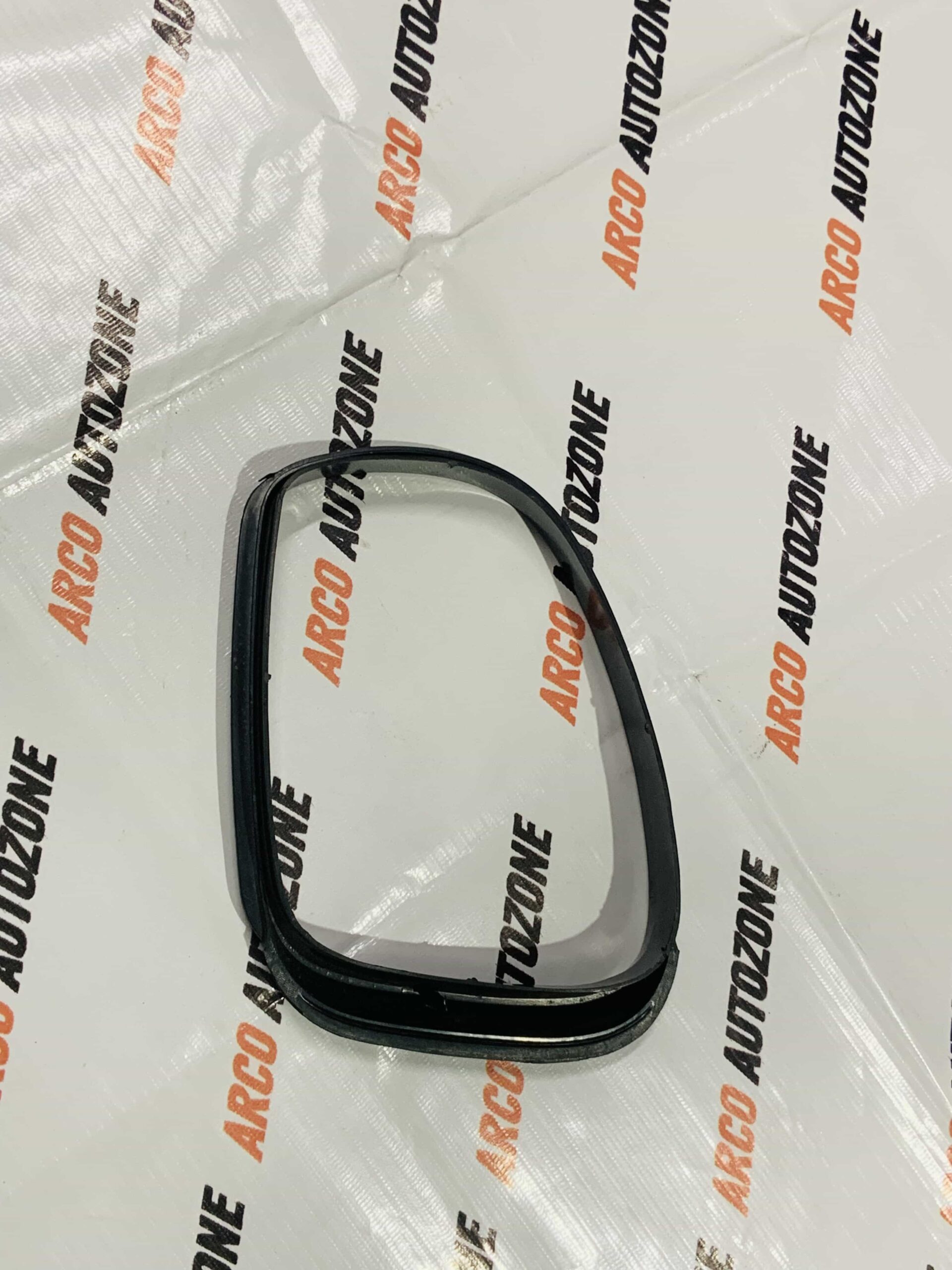 SIDE GLASS RING FABIA RH IMP