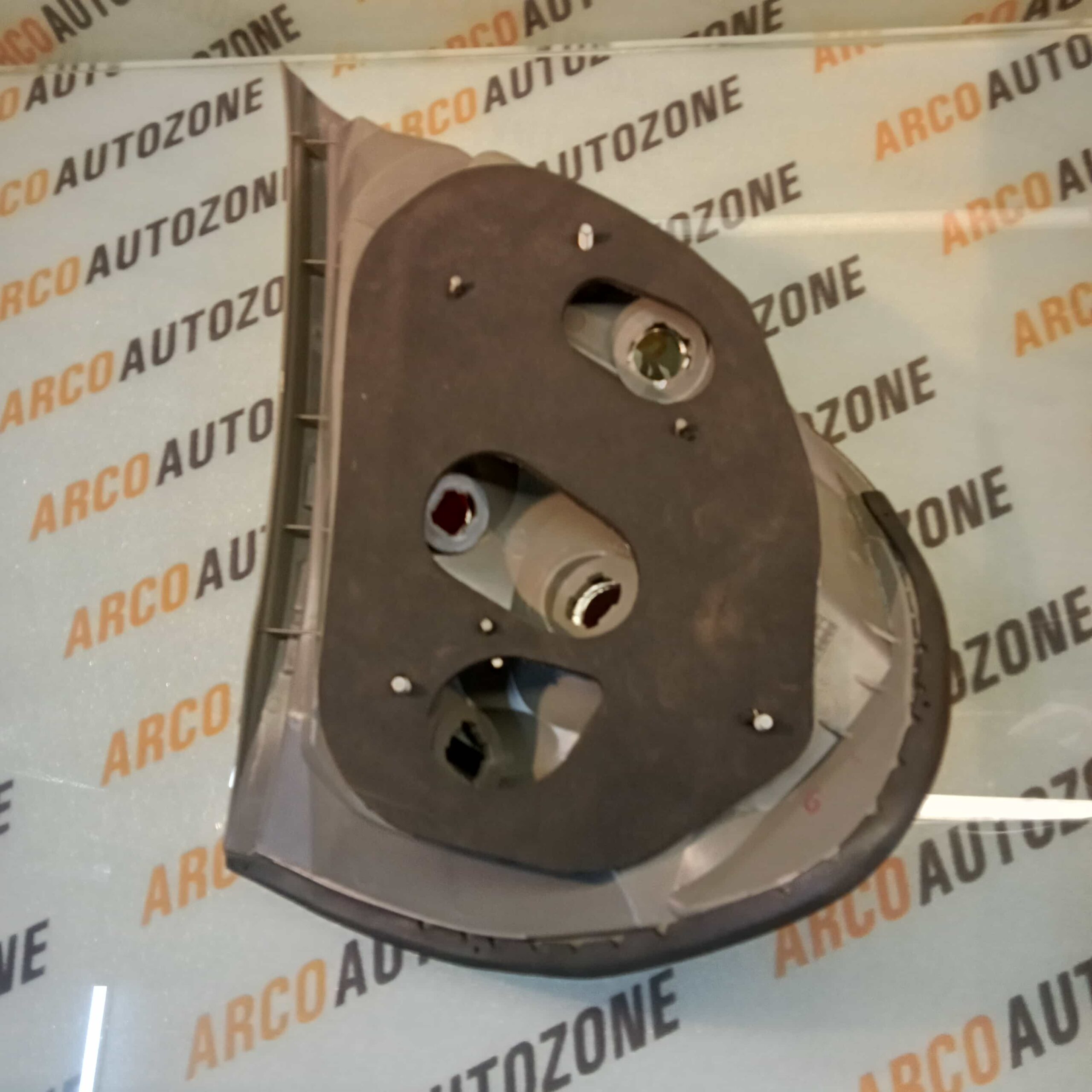 TAIL LIGHT CAMRY T1 RH