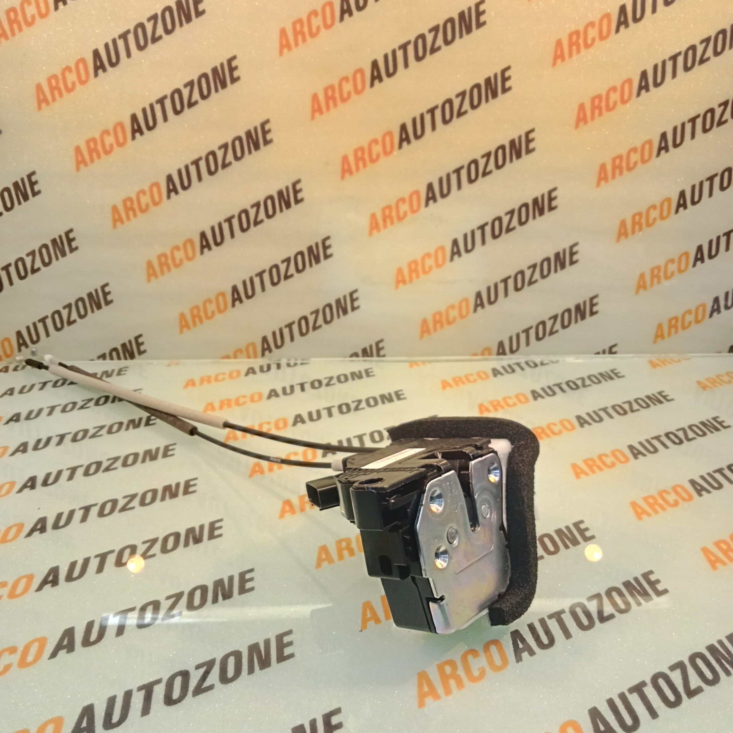 DOOR LETCH ELITE FR RH HYU 81320C7020