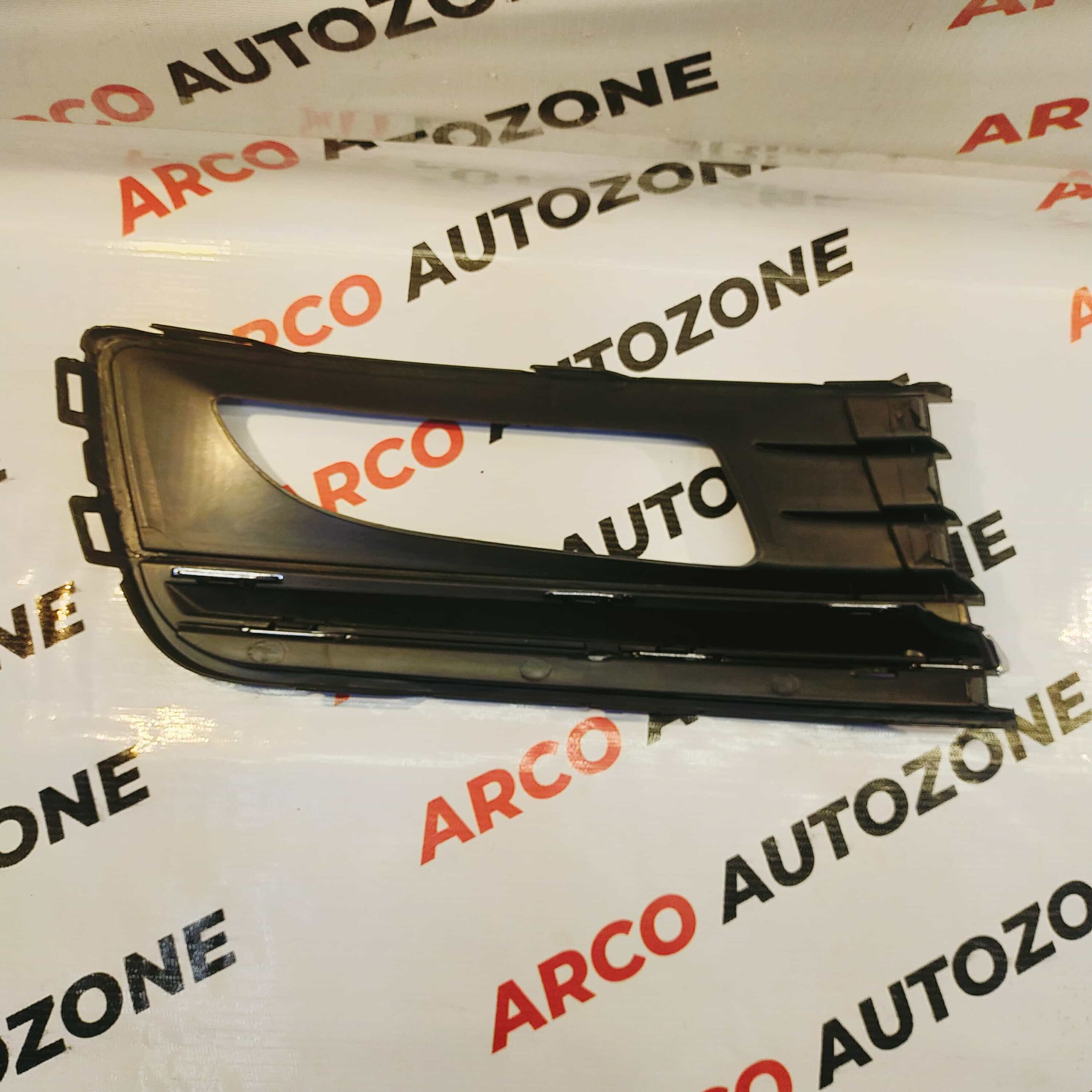 FOG LAMP CVR VENTO T2 LH CHROME HOLE