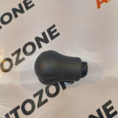 GEAR NOB CRYSTA FORTUNER NEW TYT 335040K170 BLK