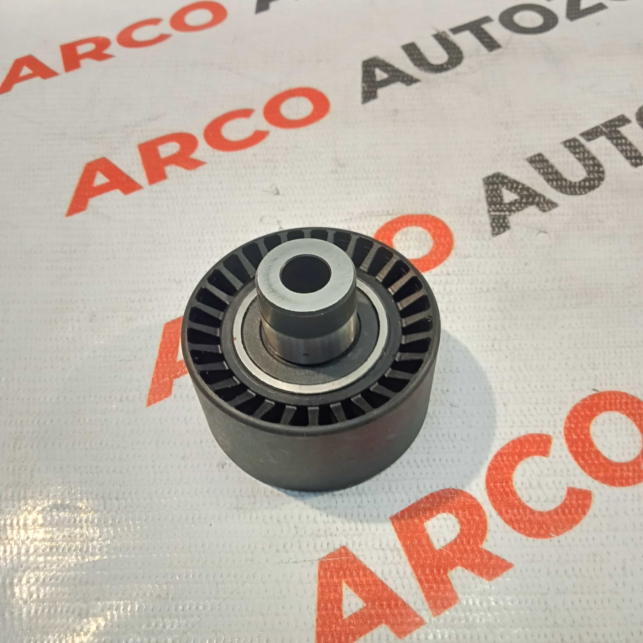 IDLER PULLY FIGO FIESTA STUD DOROM DRM31