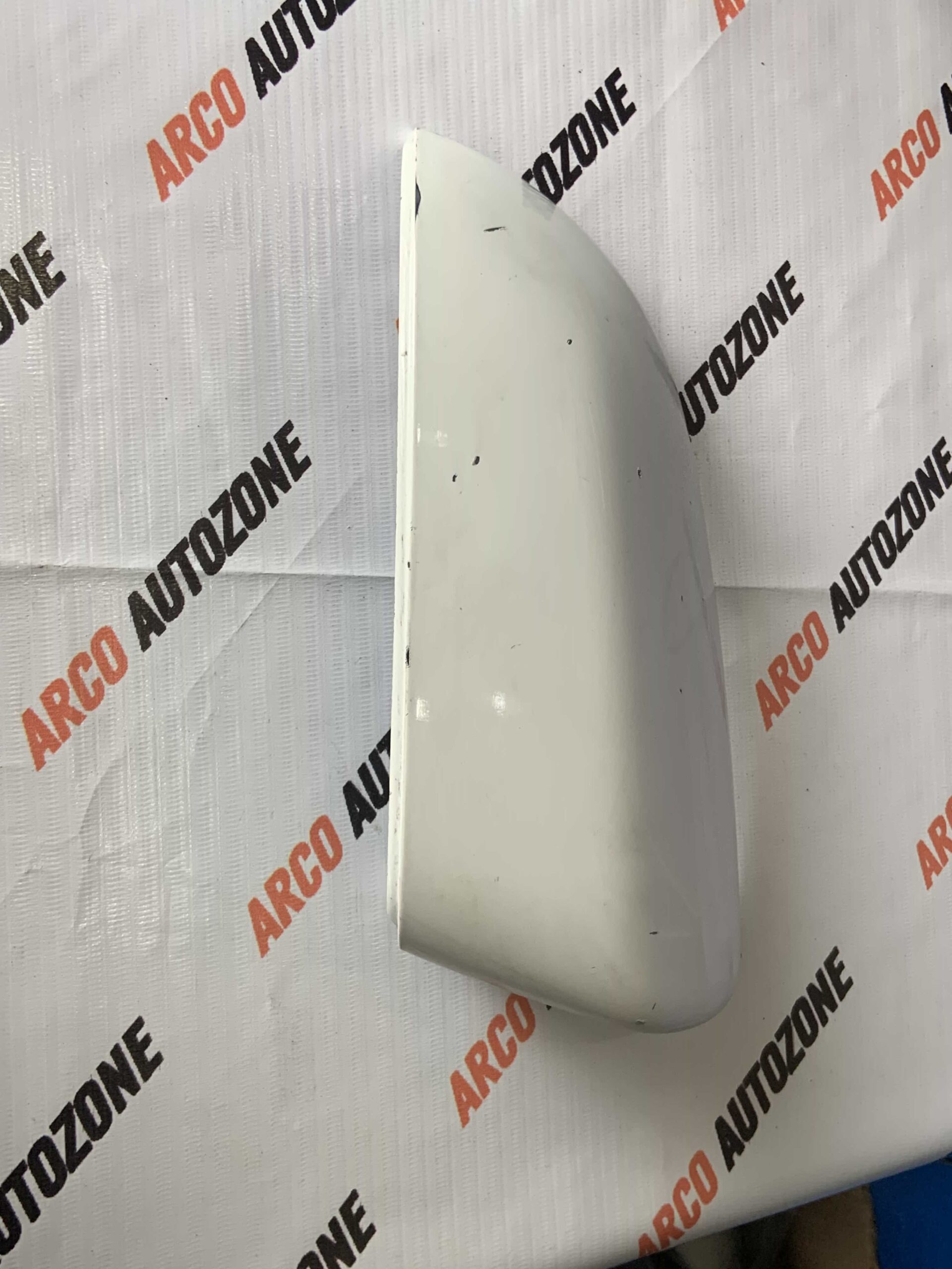 SIDE GLASS COVER VENUE LH WO IND