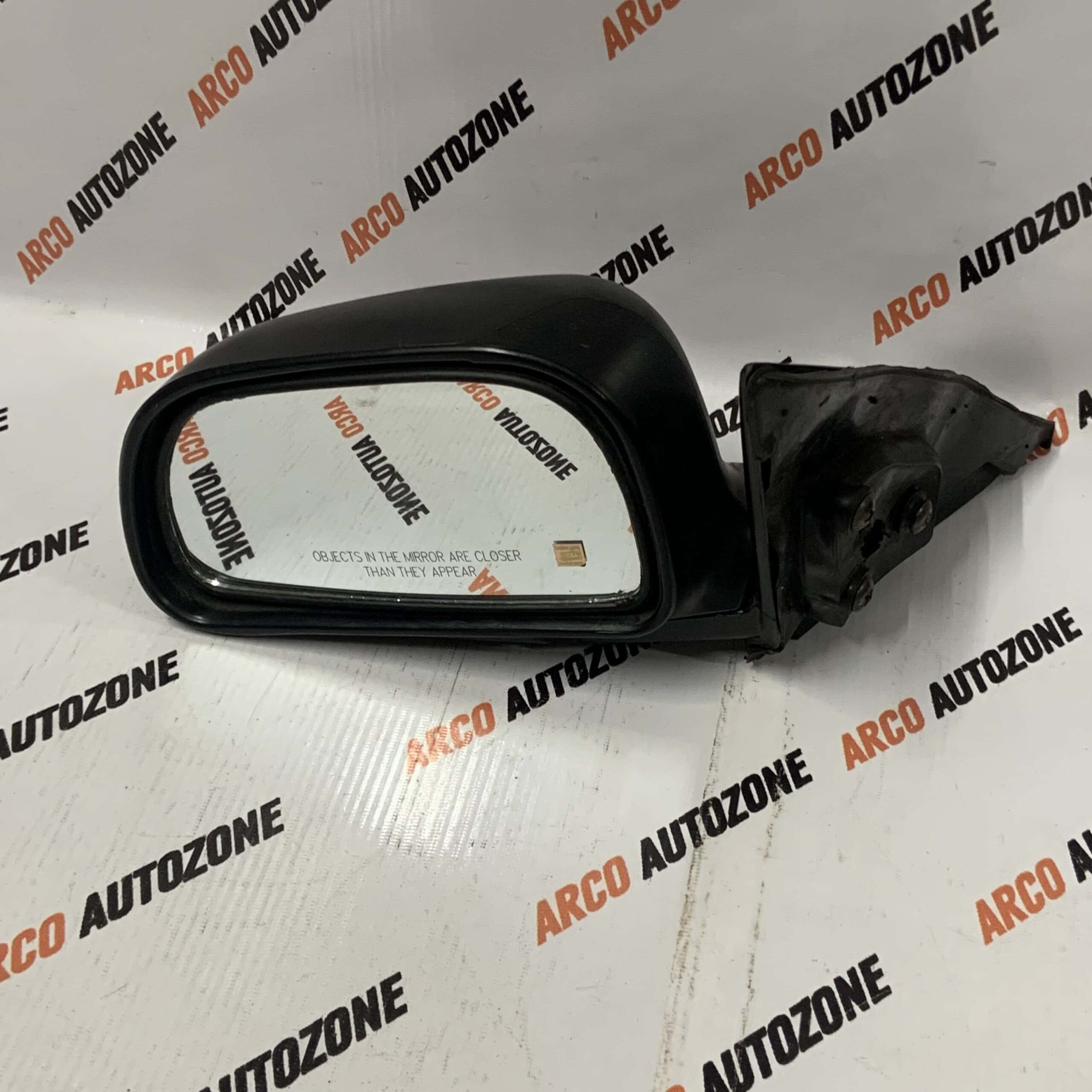 SIDE GLASS LANCER LH TIP TAP