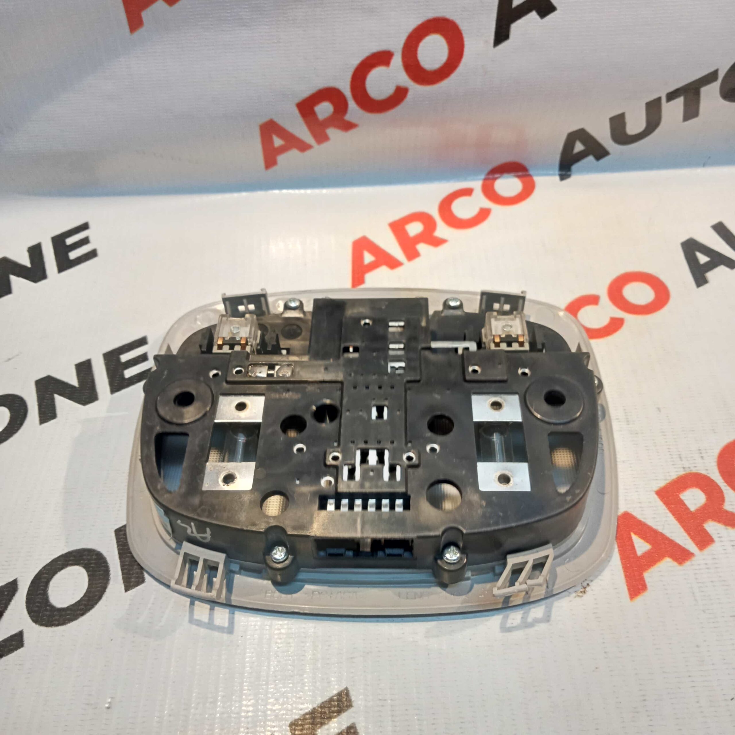 ROOF LIGHT I10 DOUBLE FR GREY 928000X000