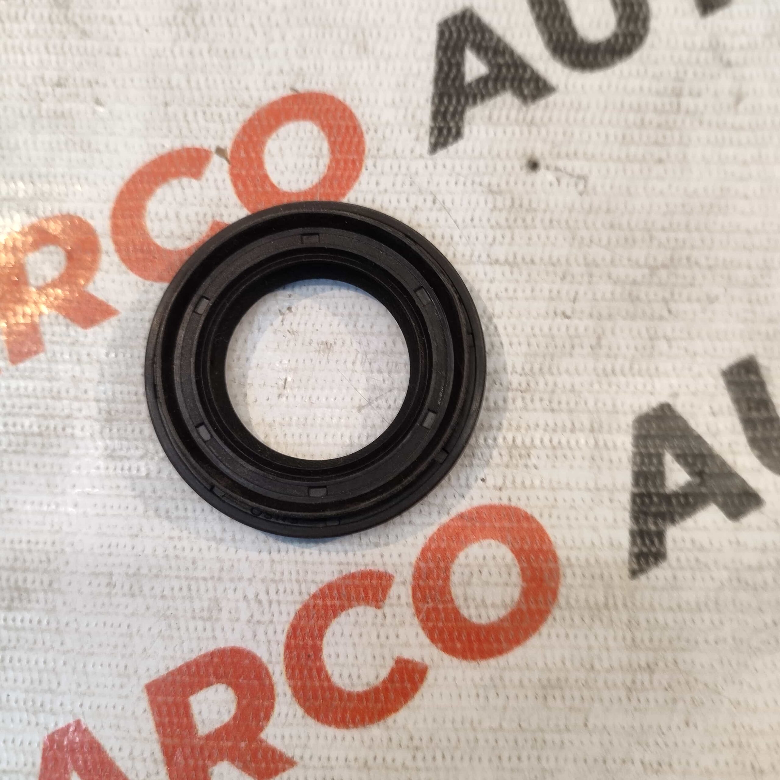 AXEL SEAL AMAZE PTL ALL MODEL LH