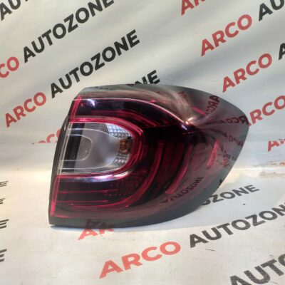 TAIL LIGHT CAPTURE RH LOT X