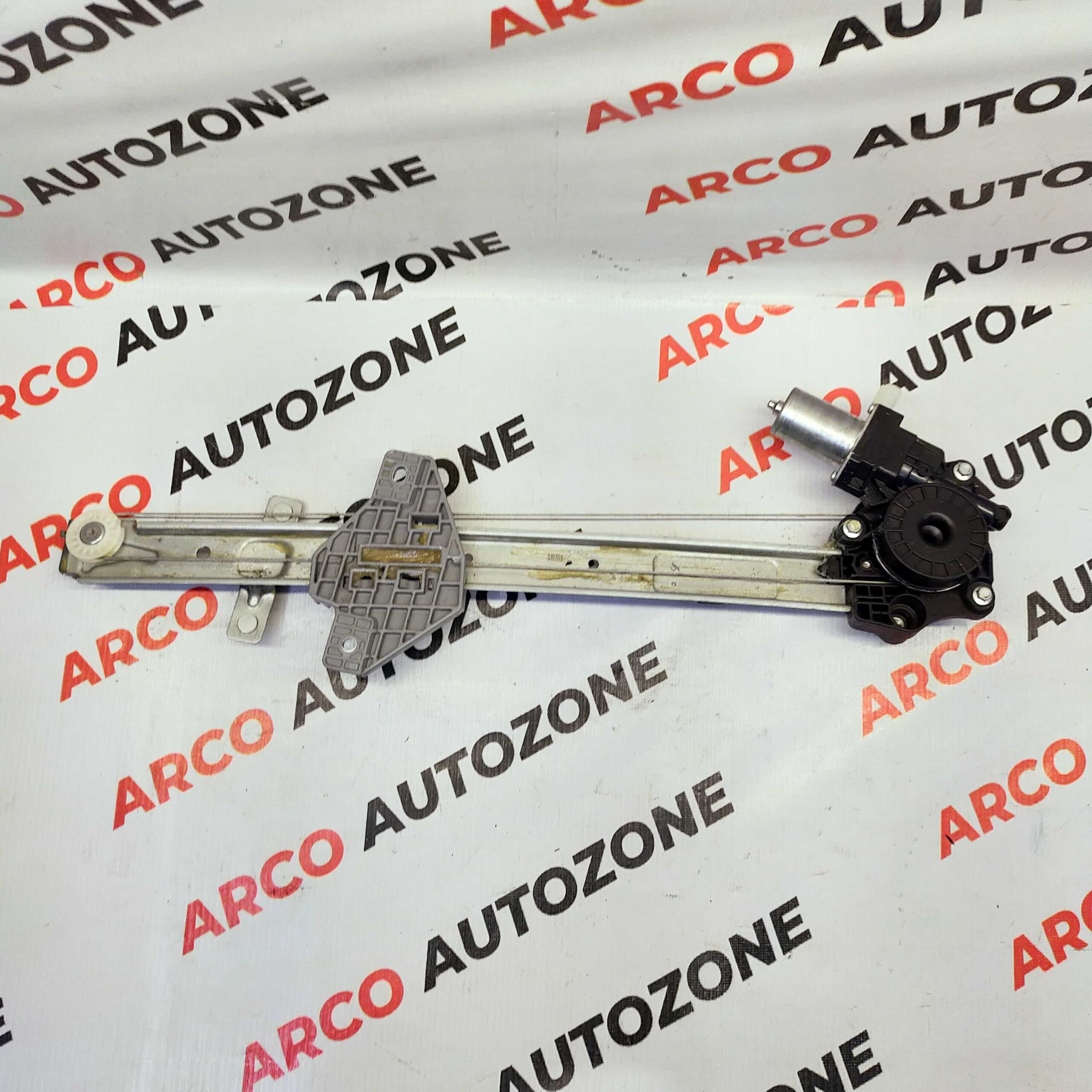 GLASS MACHINE BREZZA RR RH MGP 83501M82P10