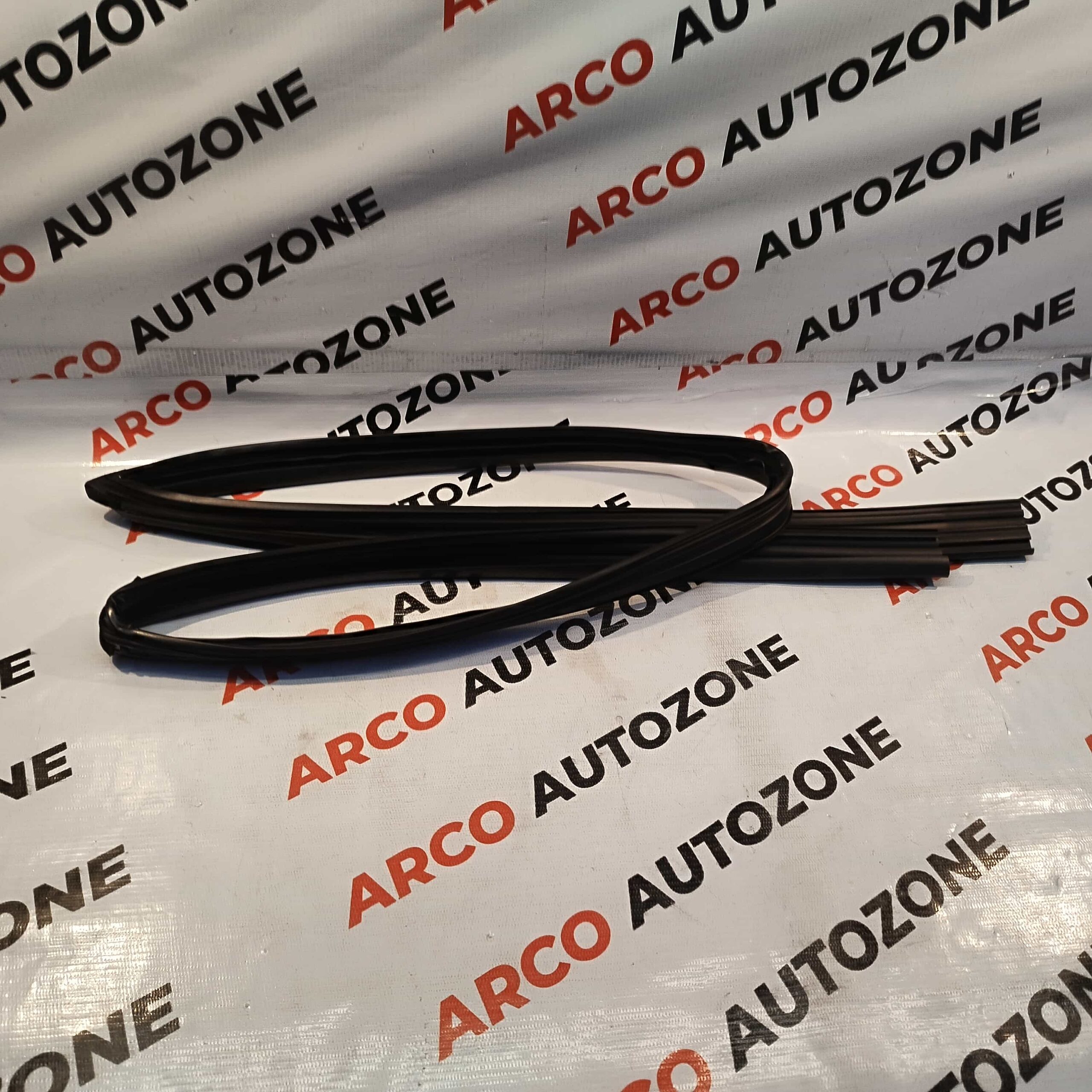 RUN CAHNNEL RBR VERNA 12 FR RH HYU 825401V000