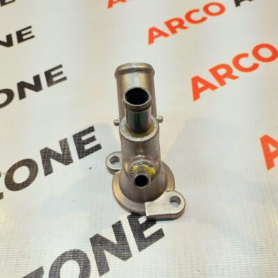 WATER ELBOW WT HEATER PIPE CAR T2