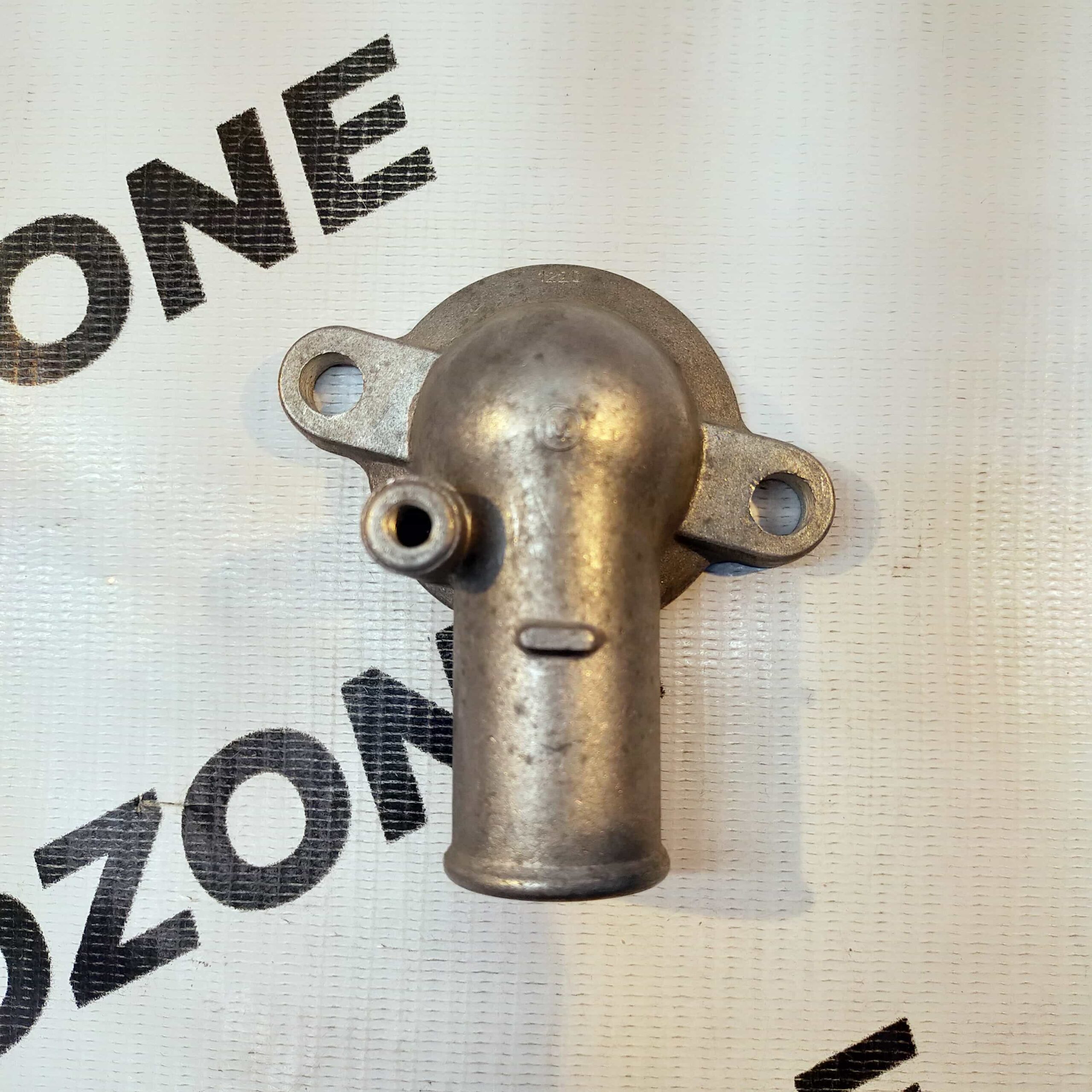 WATER ELBOW OUTLET VAN T2 MPFI