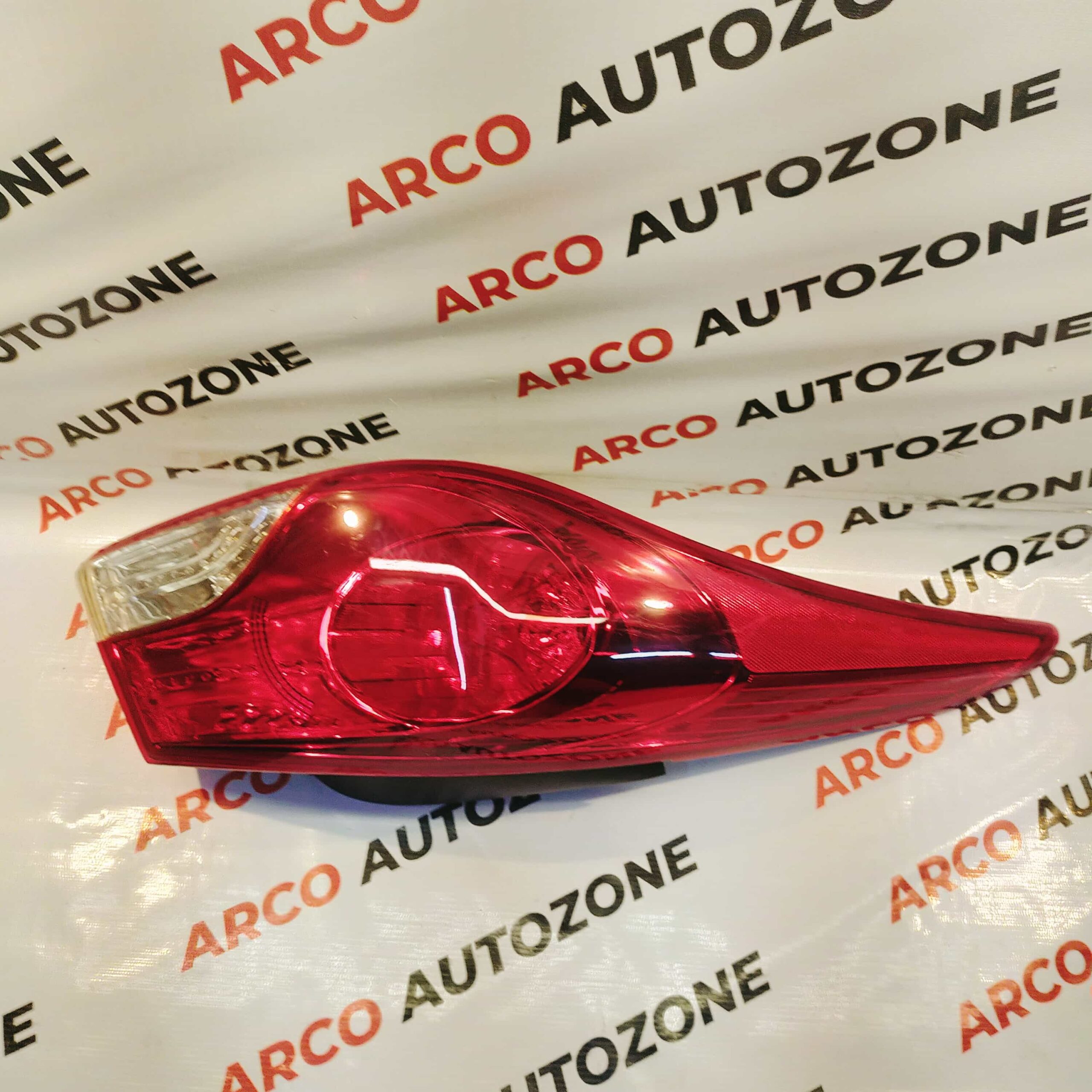 TAIL LIGHT ELANTRA LH IMP 924013X000