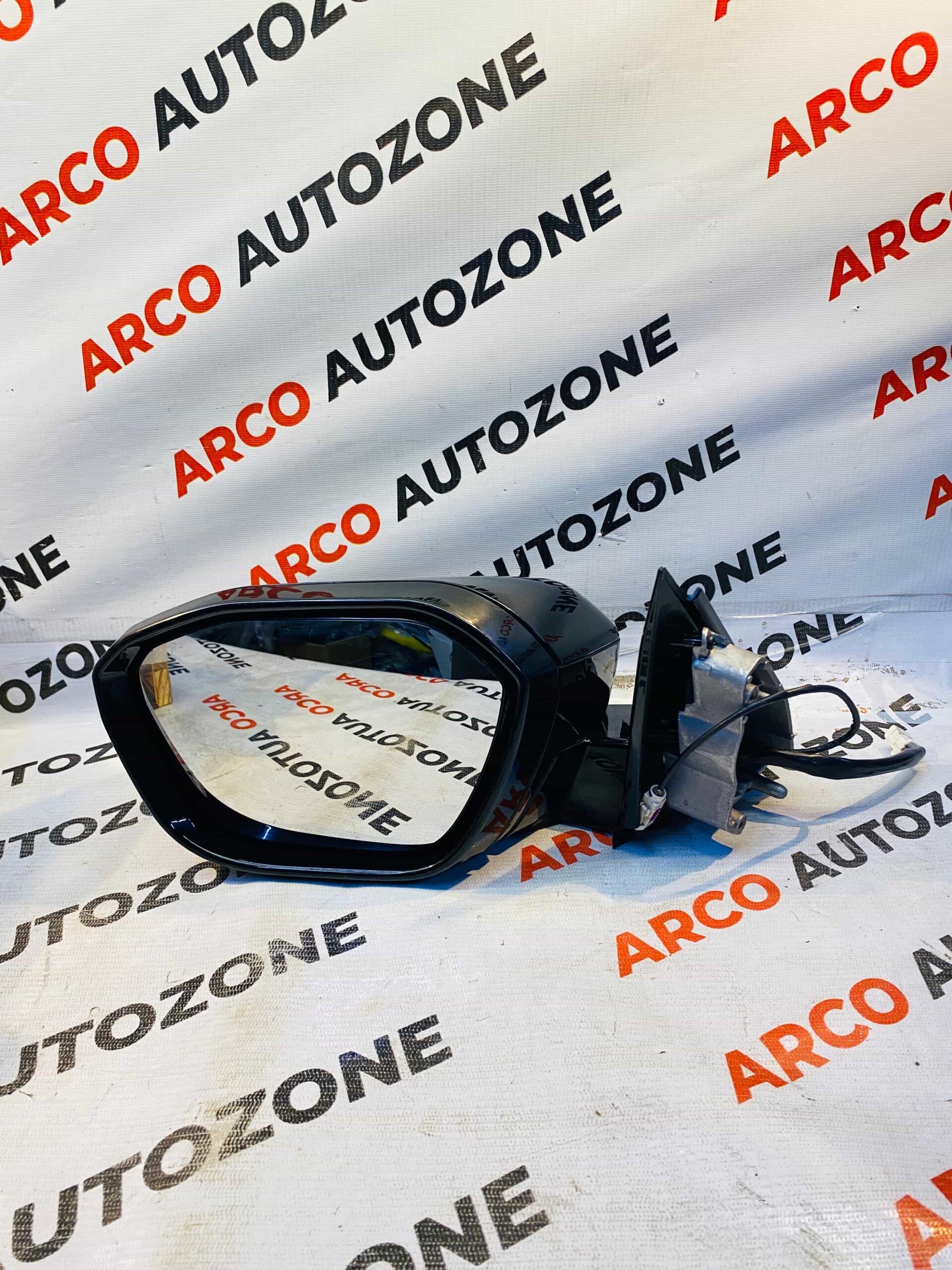 SIDE GLASS SAFARI HARRIER 9 WIRE WT CAM LH LOT