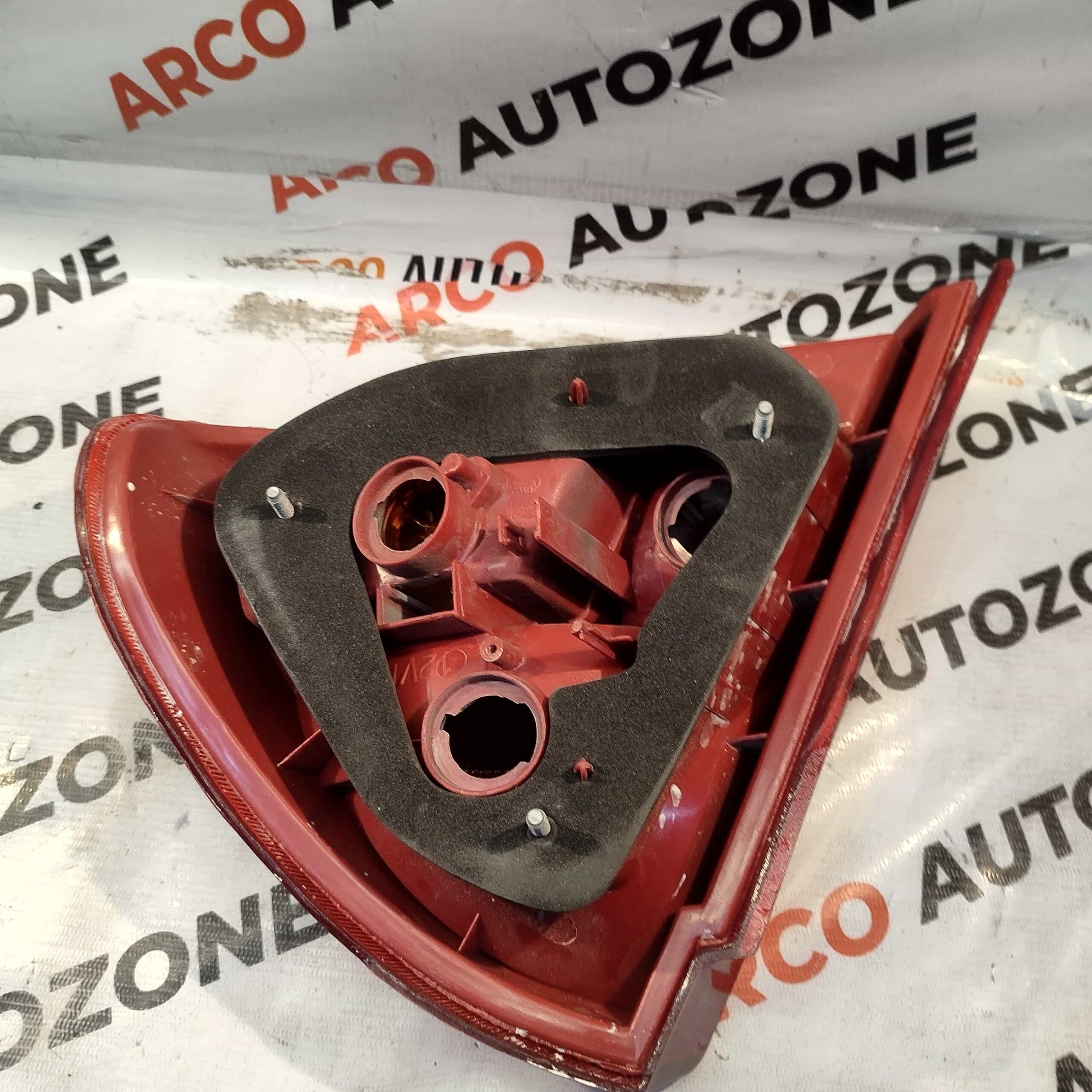 TAIL LIGHT LANCER T1 LH DEPO 2141962LUE