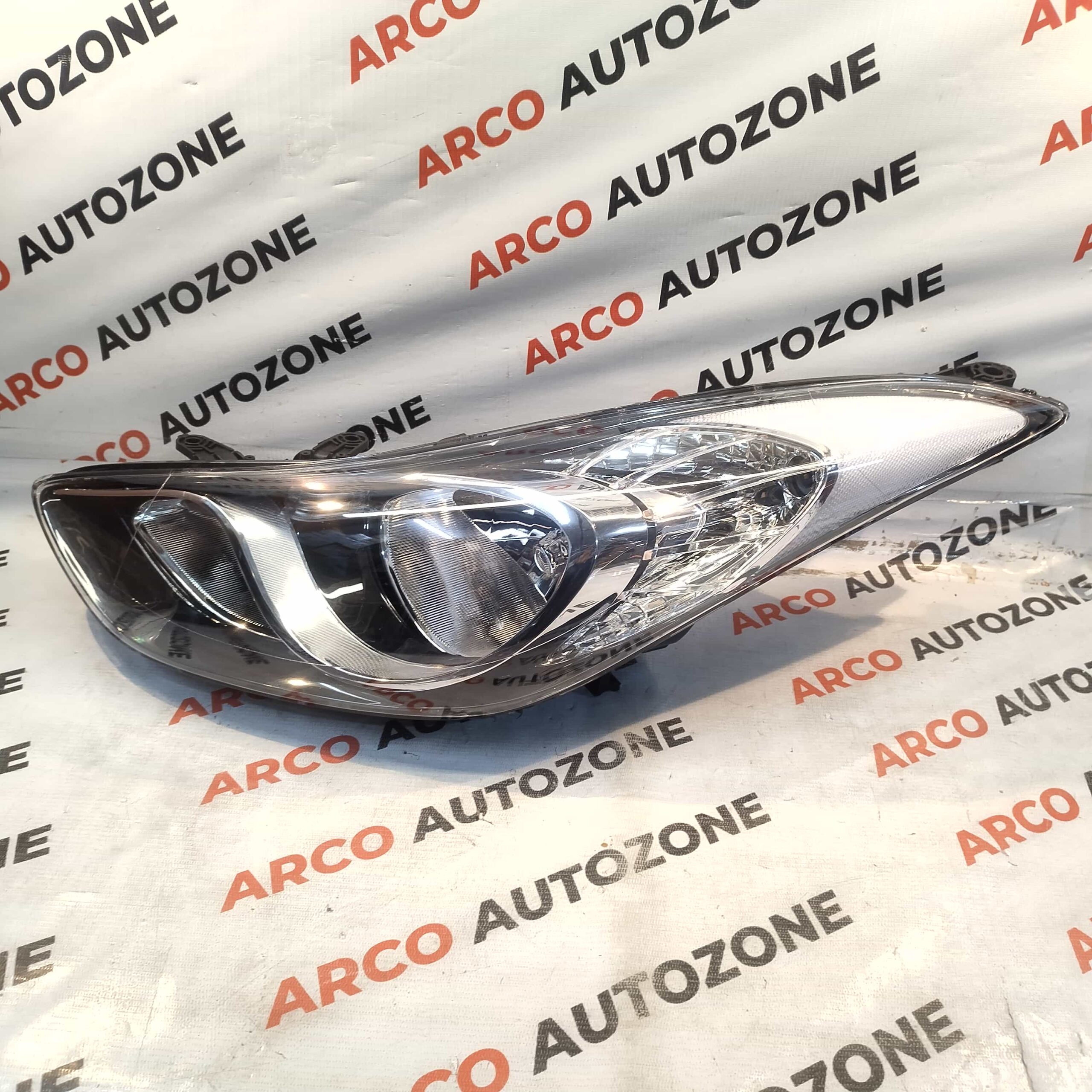 HEAD LIGHT ELANTRA FLUDIC T1 LH BLK IMP