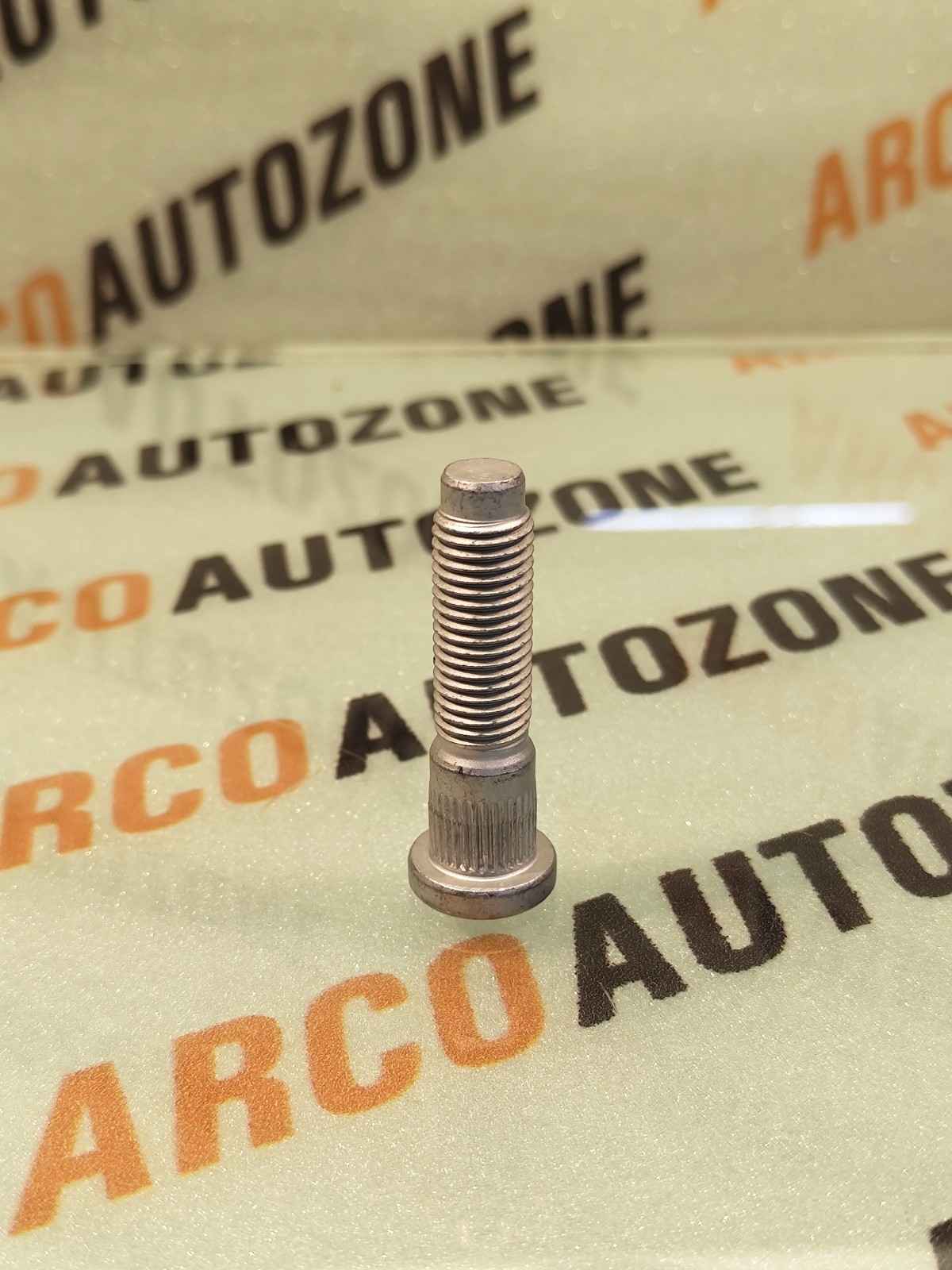 WHEEL STUD JAGUAR XF XJ XE IMP JZB100064