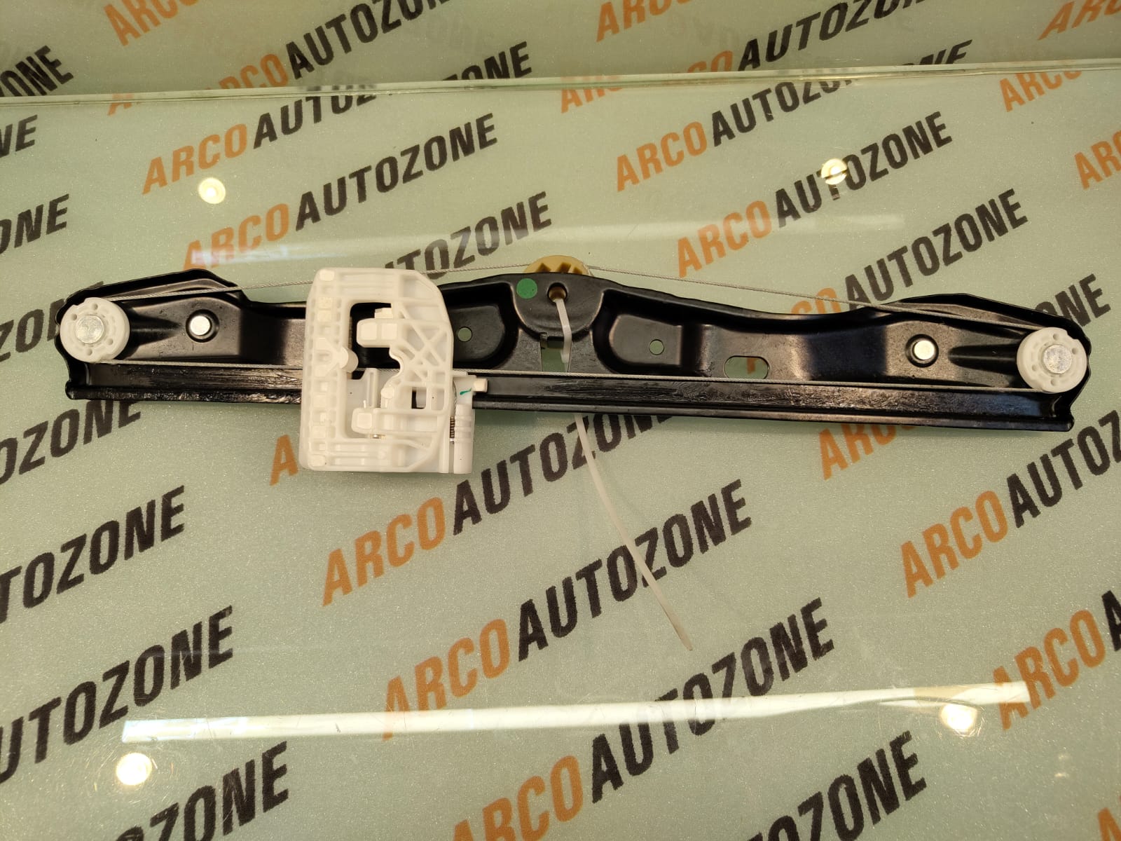 GLASS MACHINE F30 RR RH IMP 51357281888